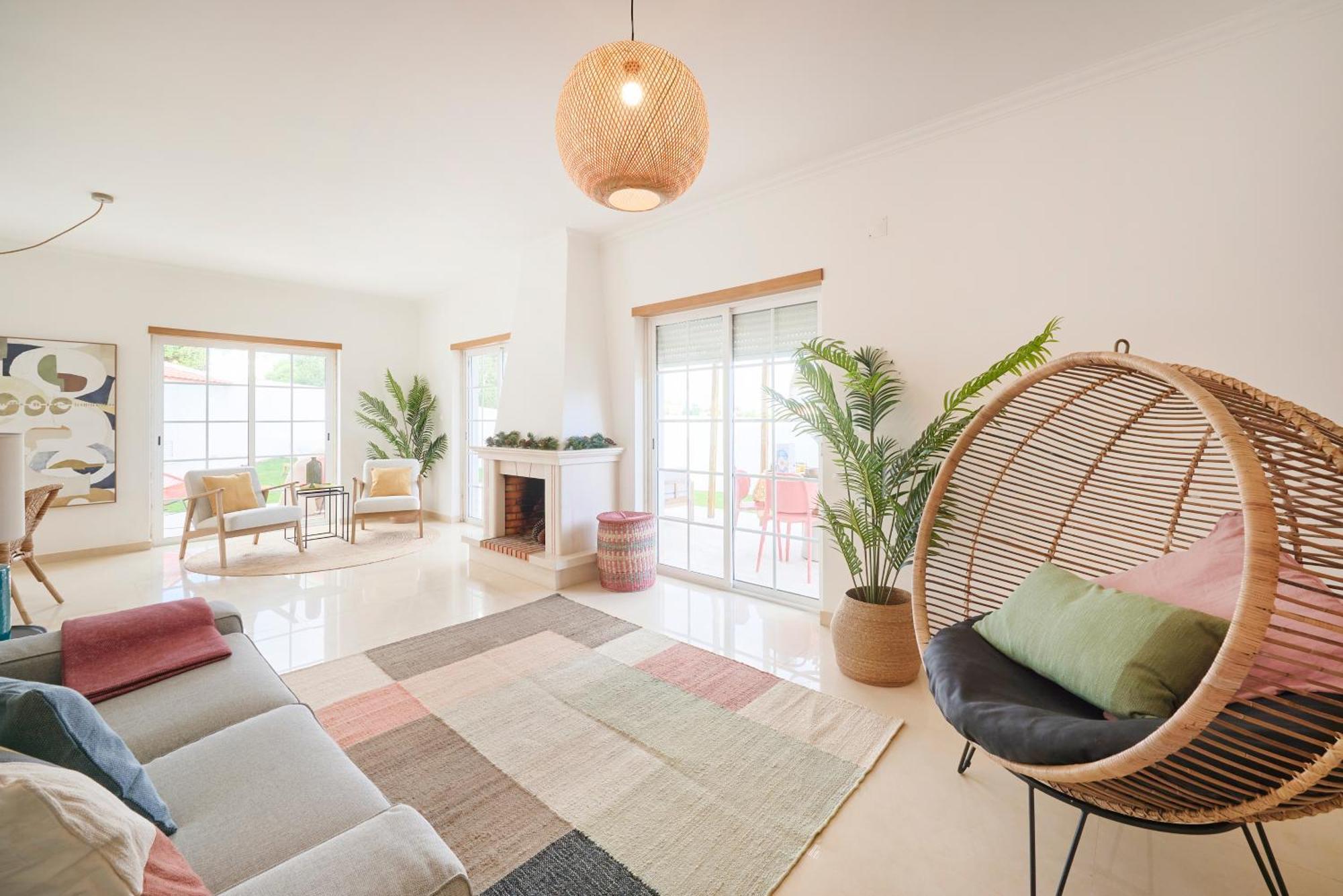 Villa & Cascais Luxury Villa, By Timecooler