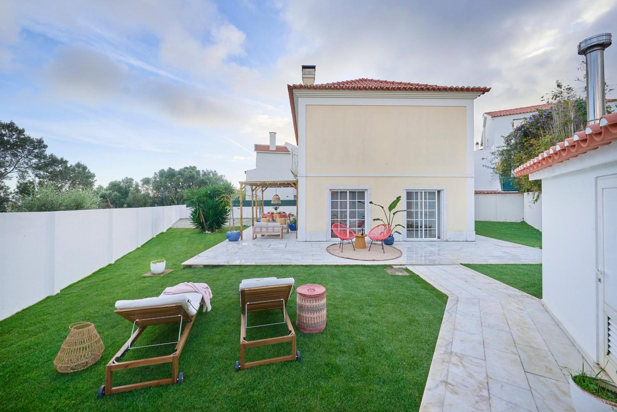 Villa & Cascais Luxury Villa, By Timecooler
