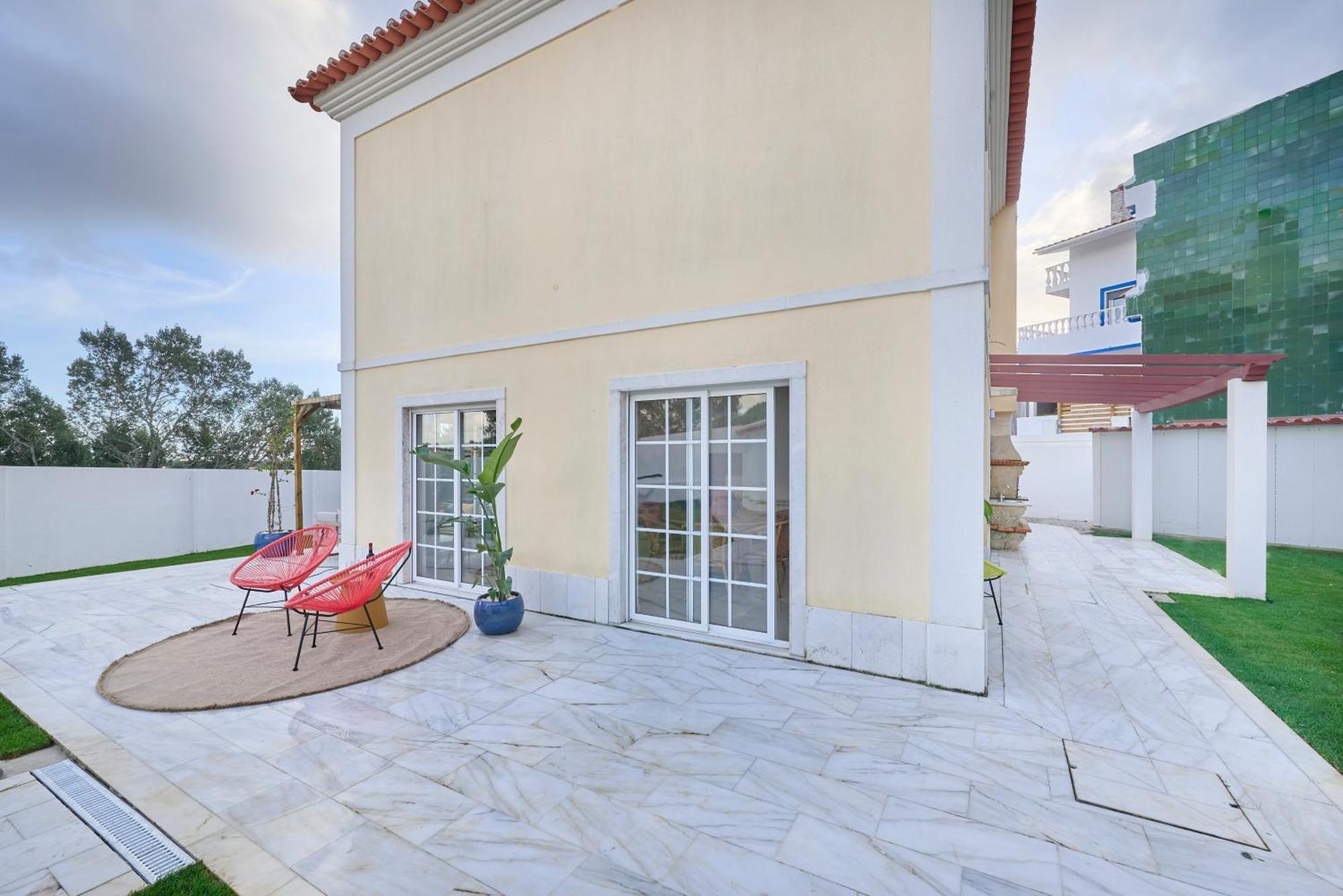Villa & Cascais Luxury Villa, By Timecooler Alcabideche