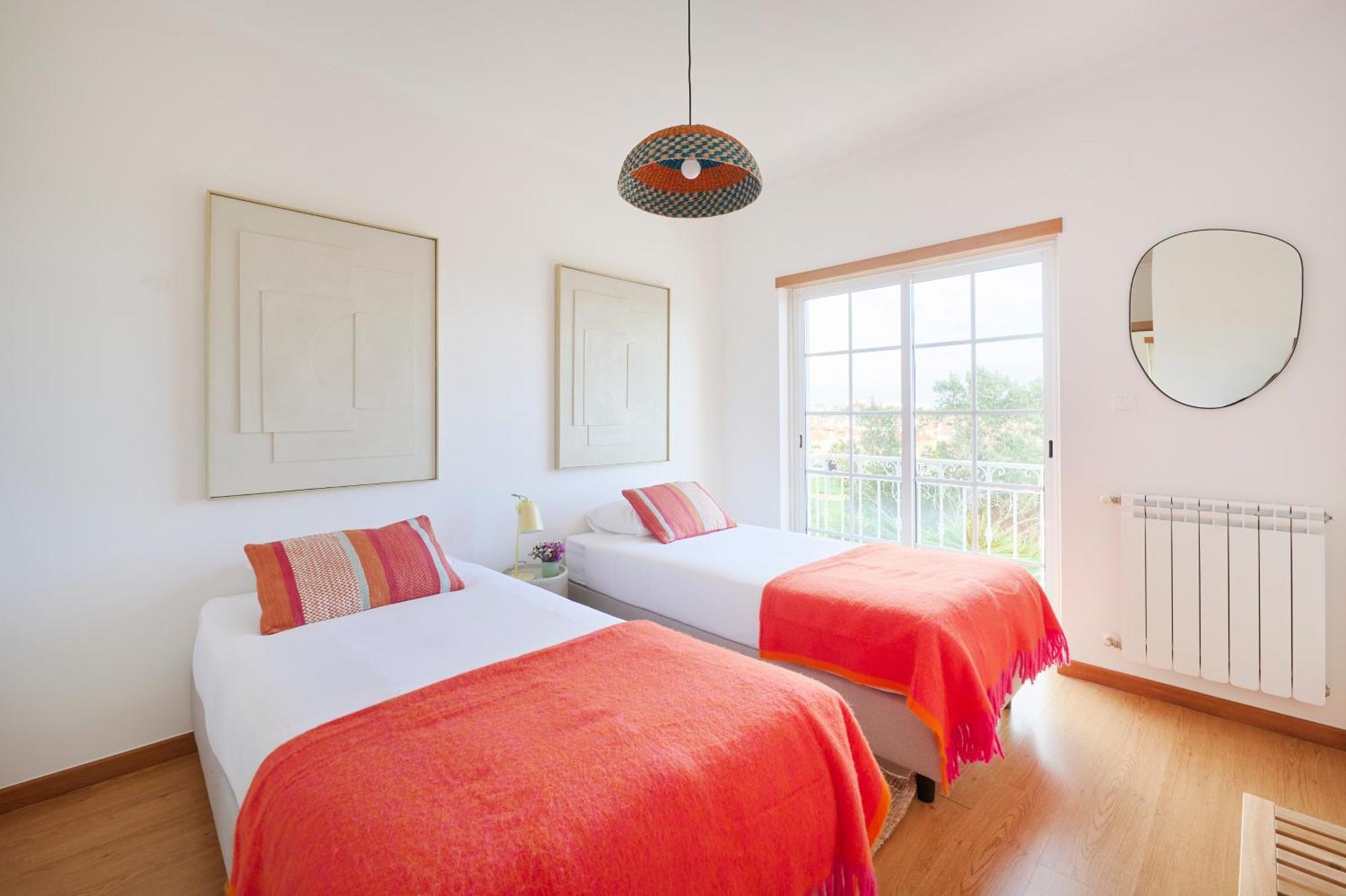 Villa & Cascais Luxury Villa, By Timecooler Alcabideche