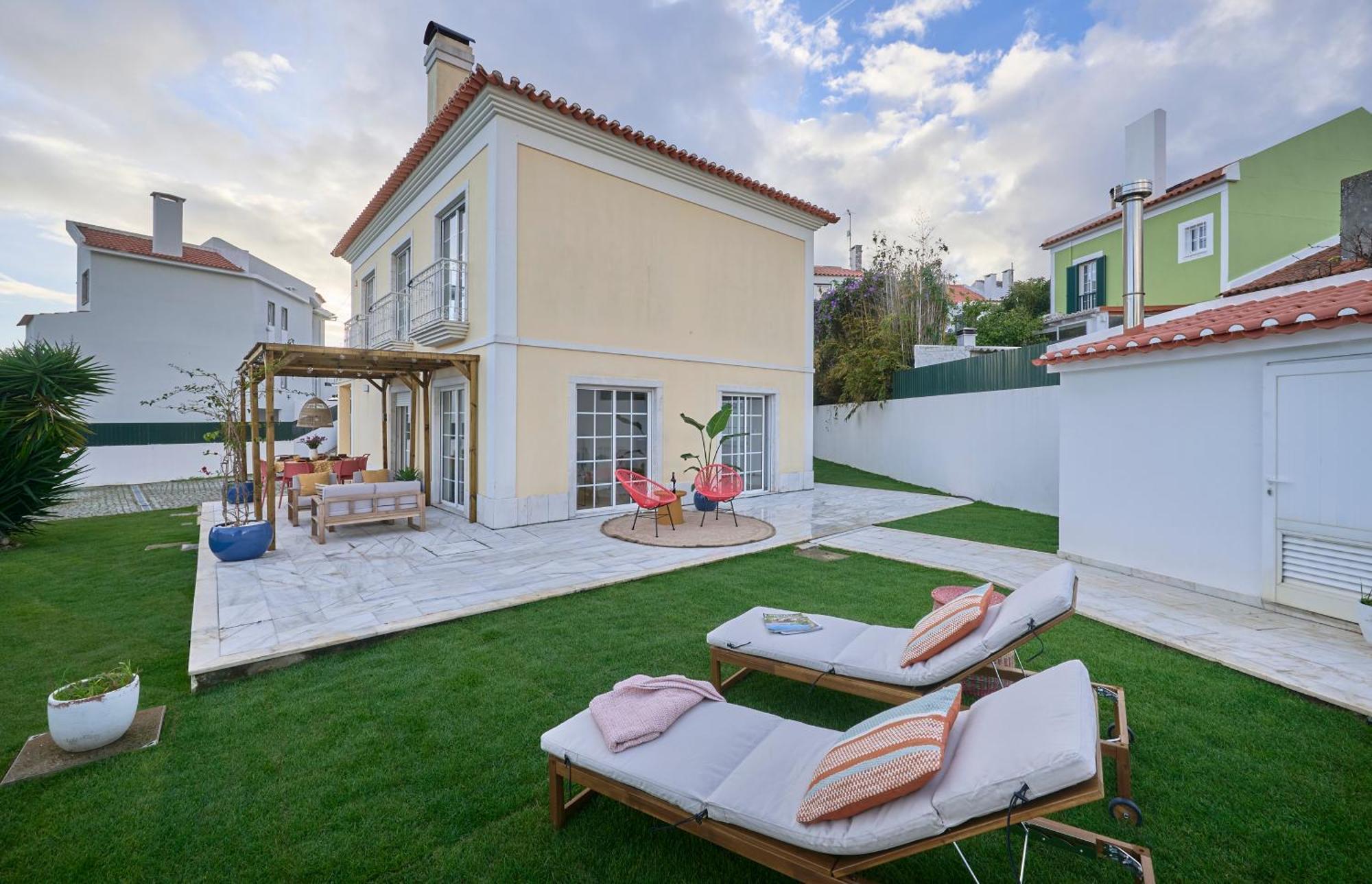 Villa & Cascais Luxury Villa, By Timecooler *