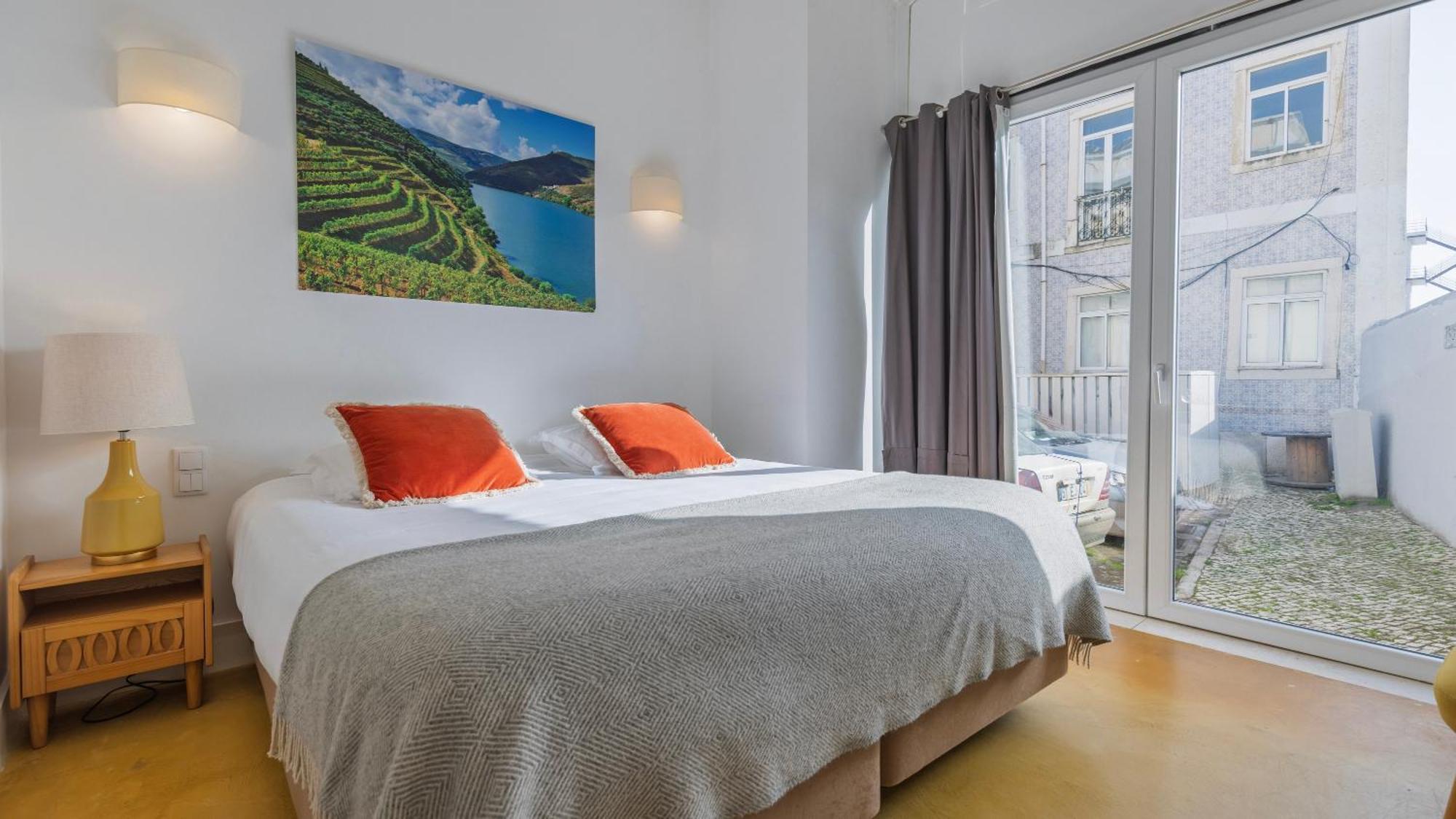 1bdr With Garden View By Lovelystay