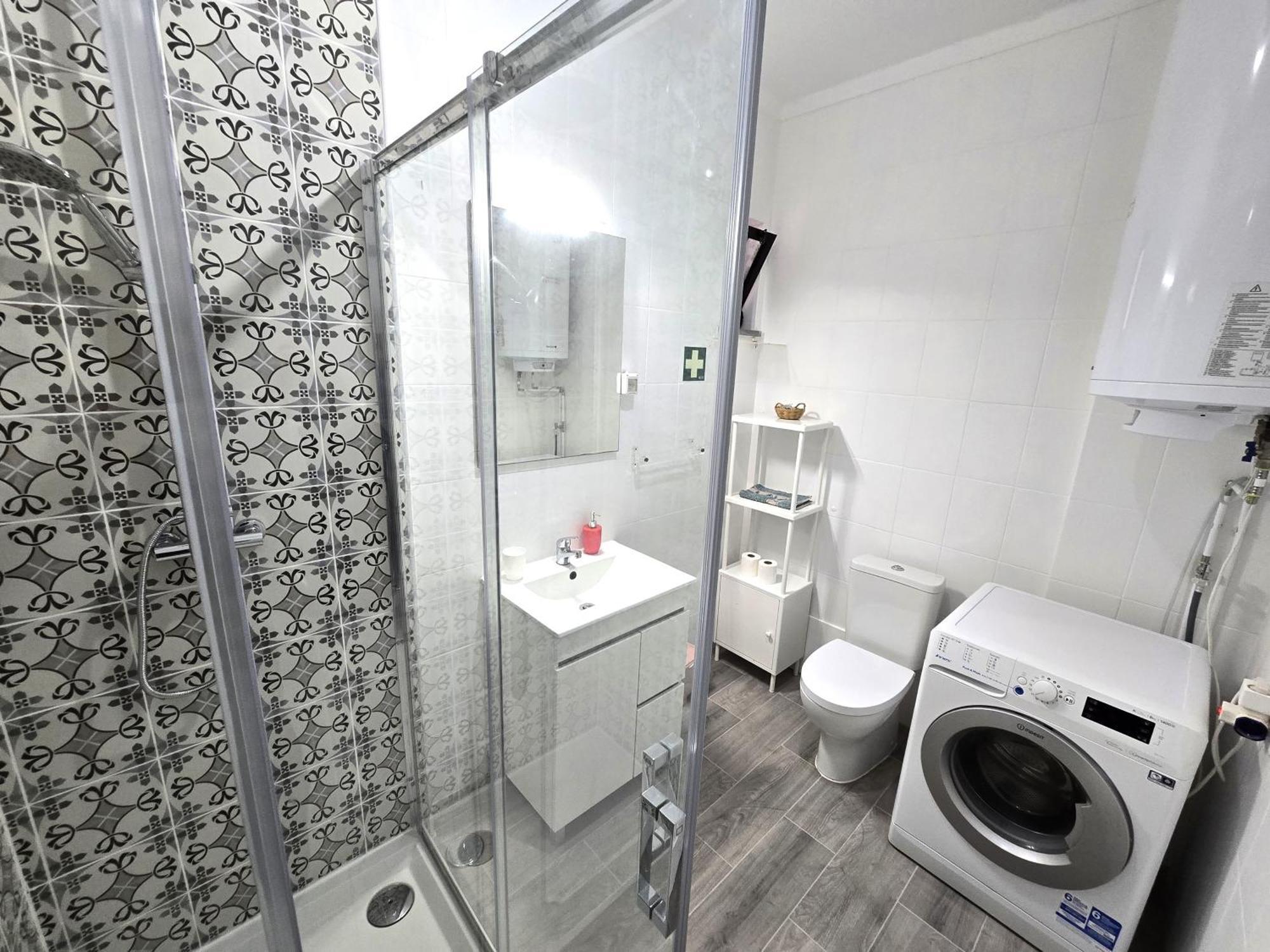 2 Apartment *