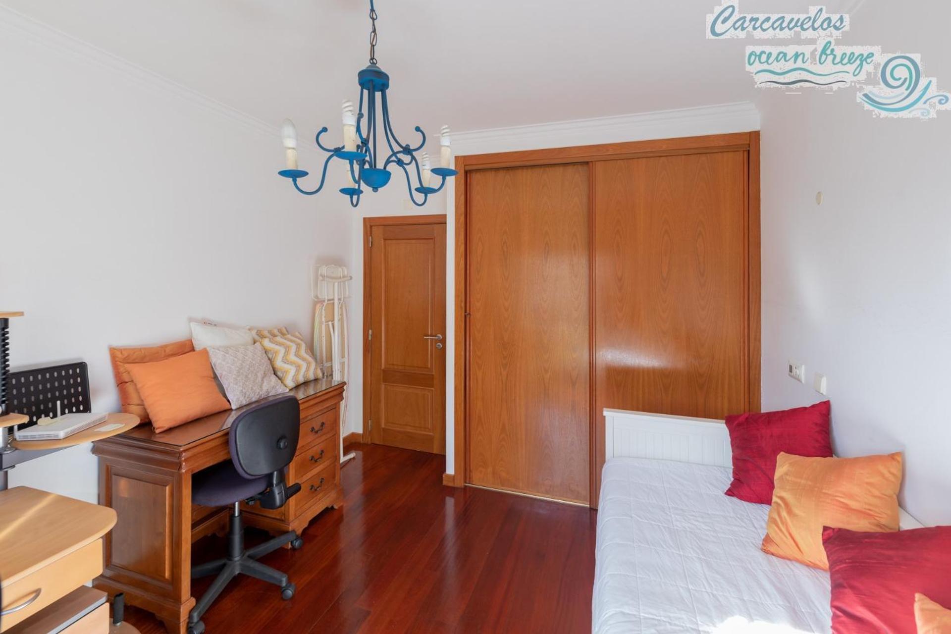 Carcavelos Ocean Breeze