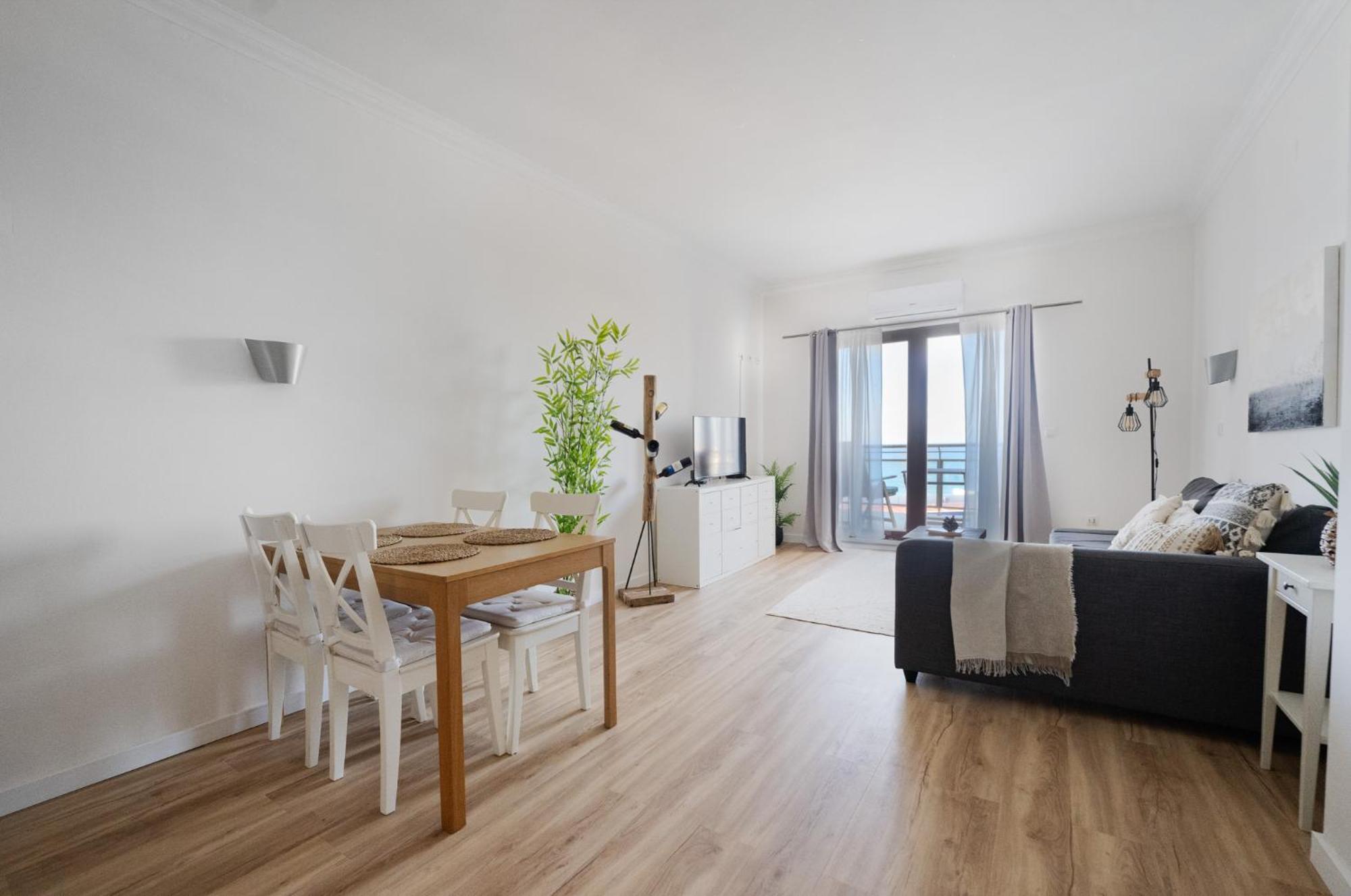 Ribeira Dilhas Apartment *