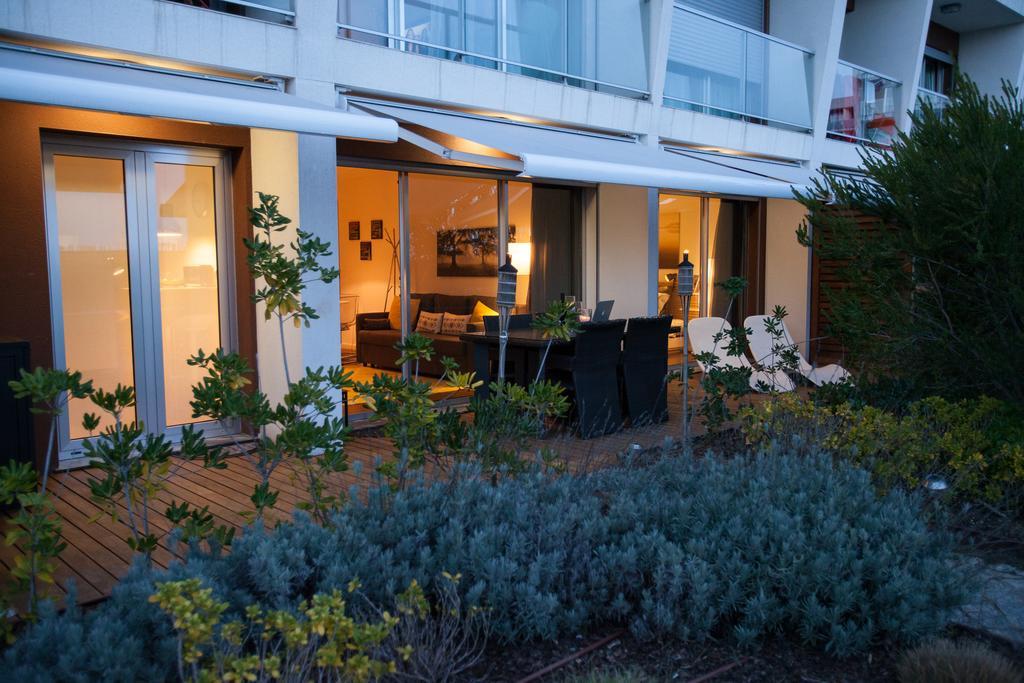 Charming With Terrace And Pool In Appartement
