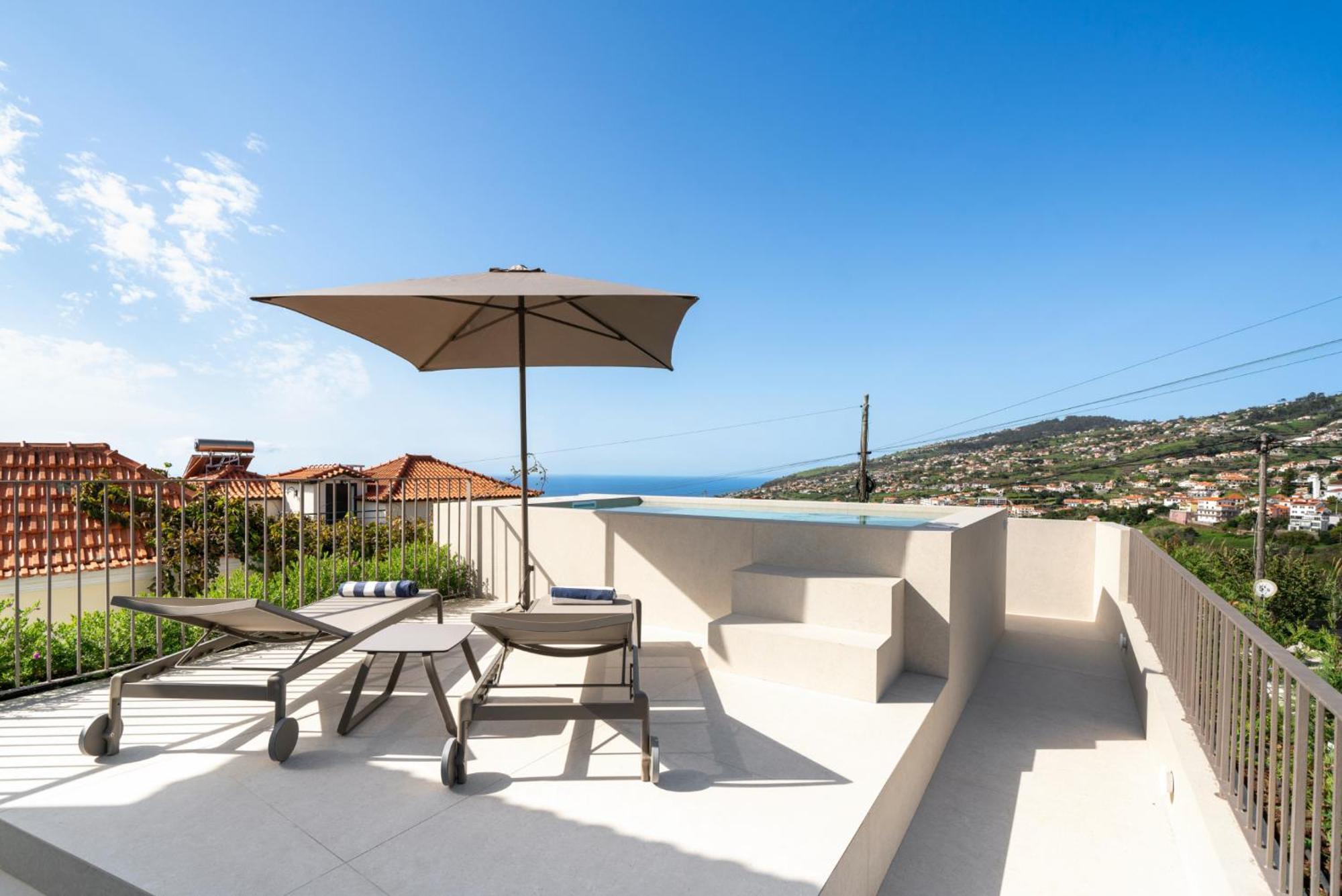 Villa Ourmadeira - Memorhia Carmhim Calheta (Madeira)