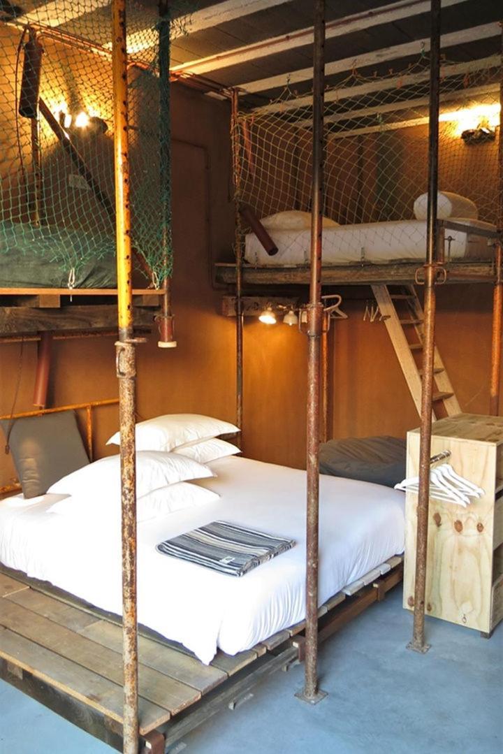 Noah Surf House Portugal *