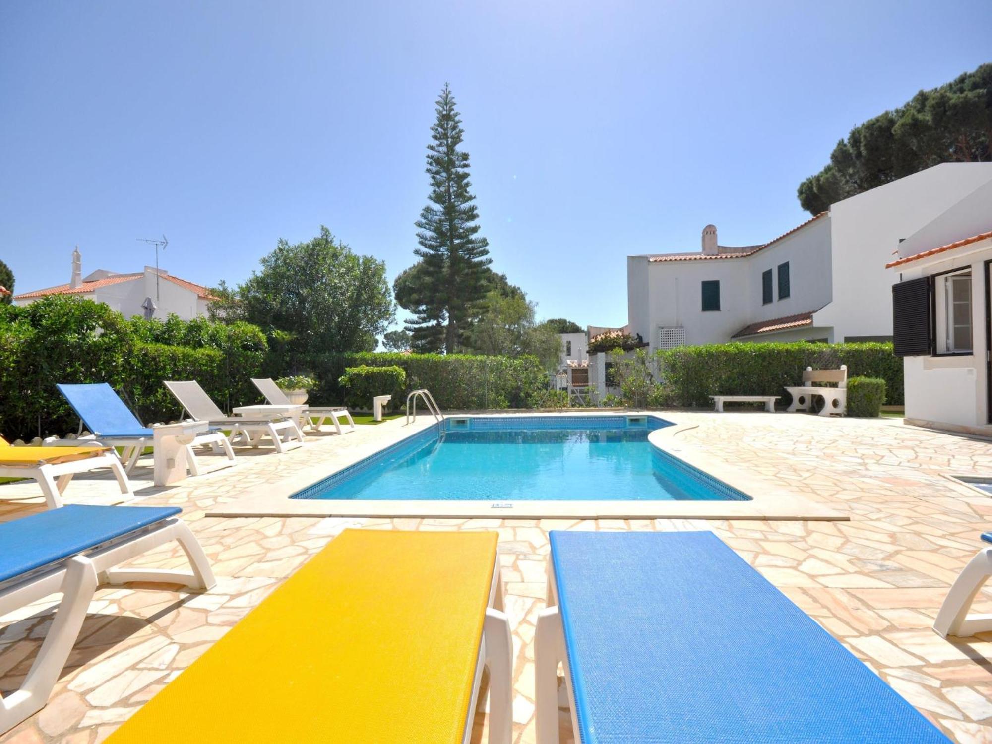 Holiday home Spacious In The Typical Portuguese Style With Private Swimming Pool Near Vilamoura