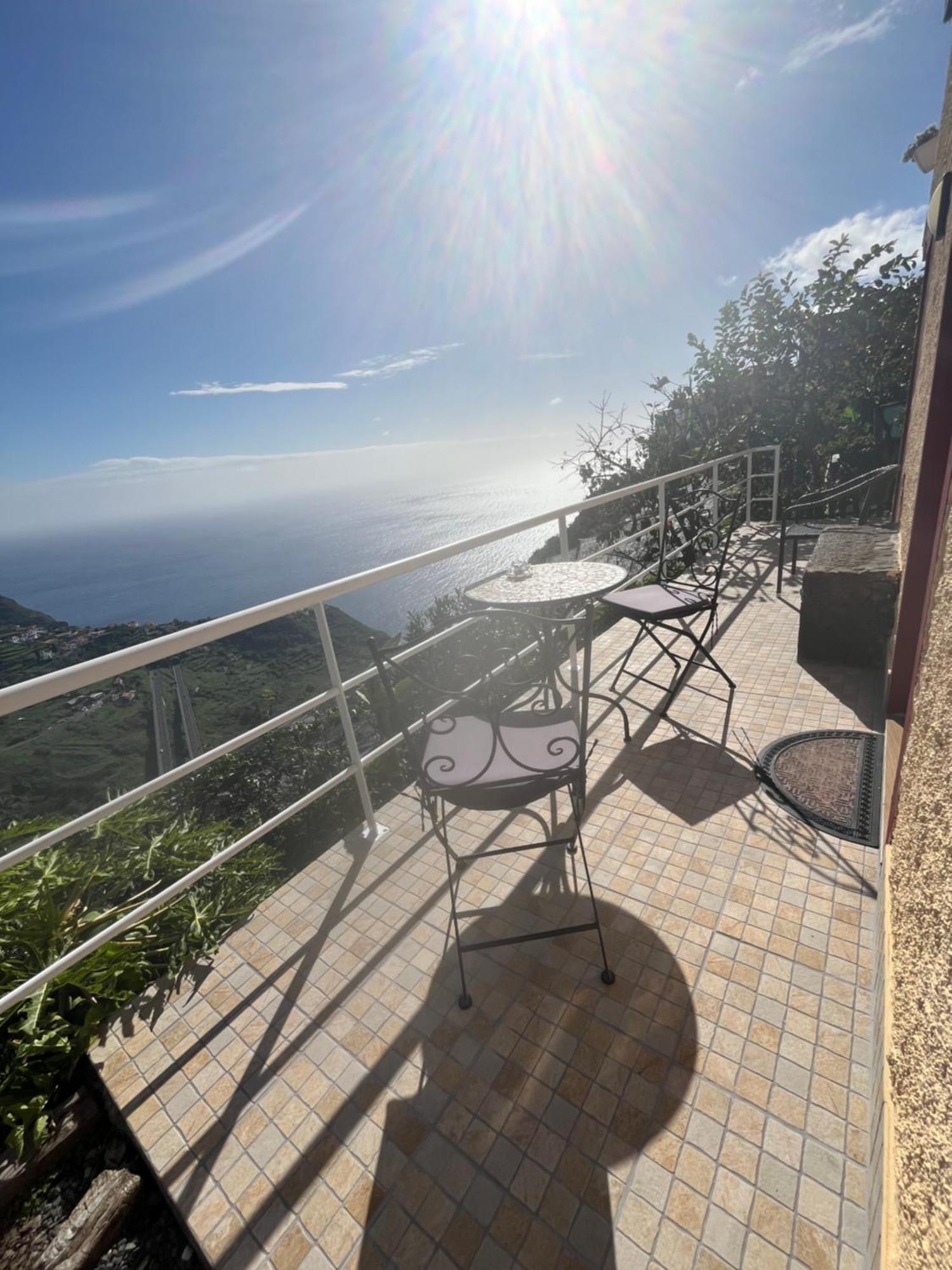 Tropical House Ribeira Brava