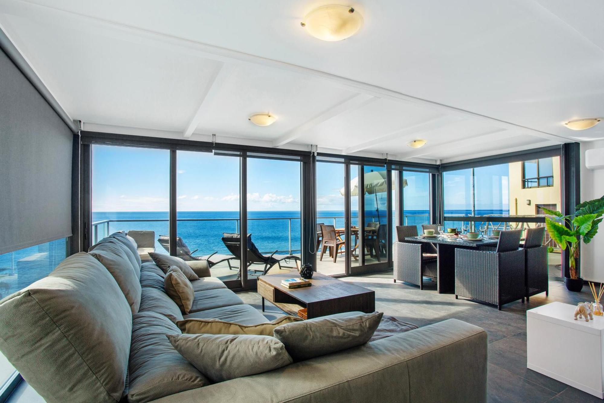 The Wave House - Seaside Haven *