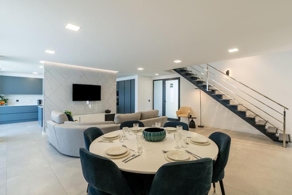 Villa Lunarenzo Seaview, Pool, Ac, Parking *