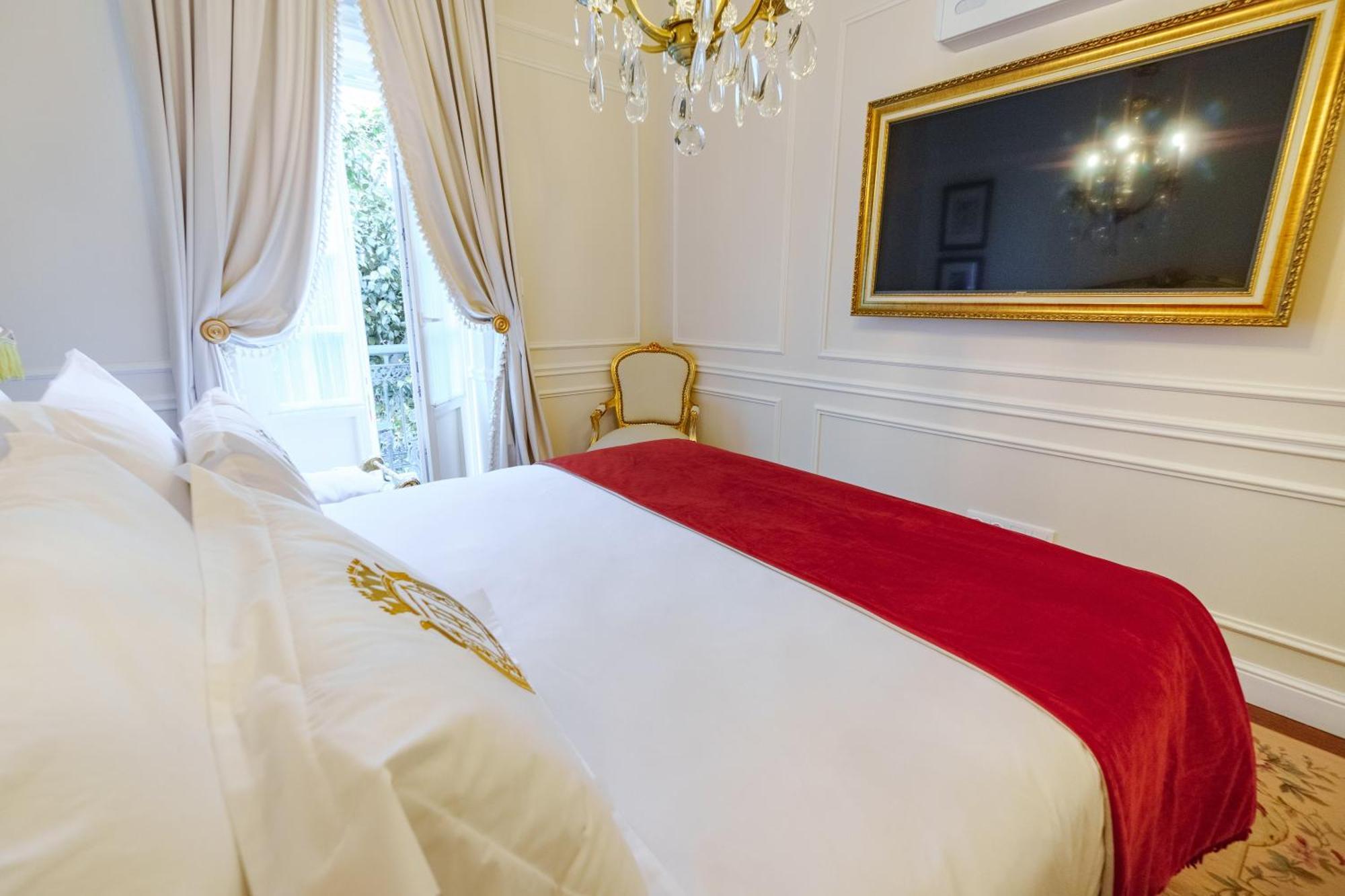 Boutique Teatro 4*