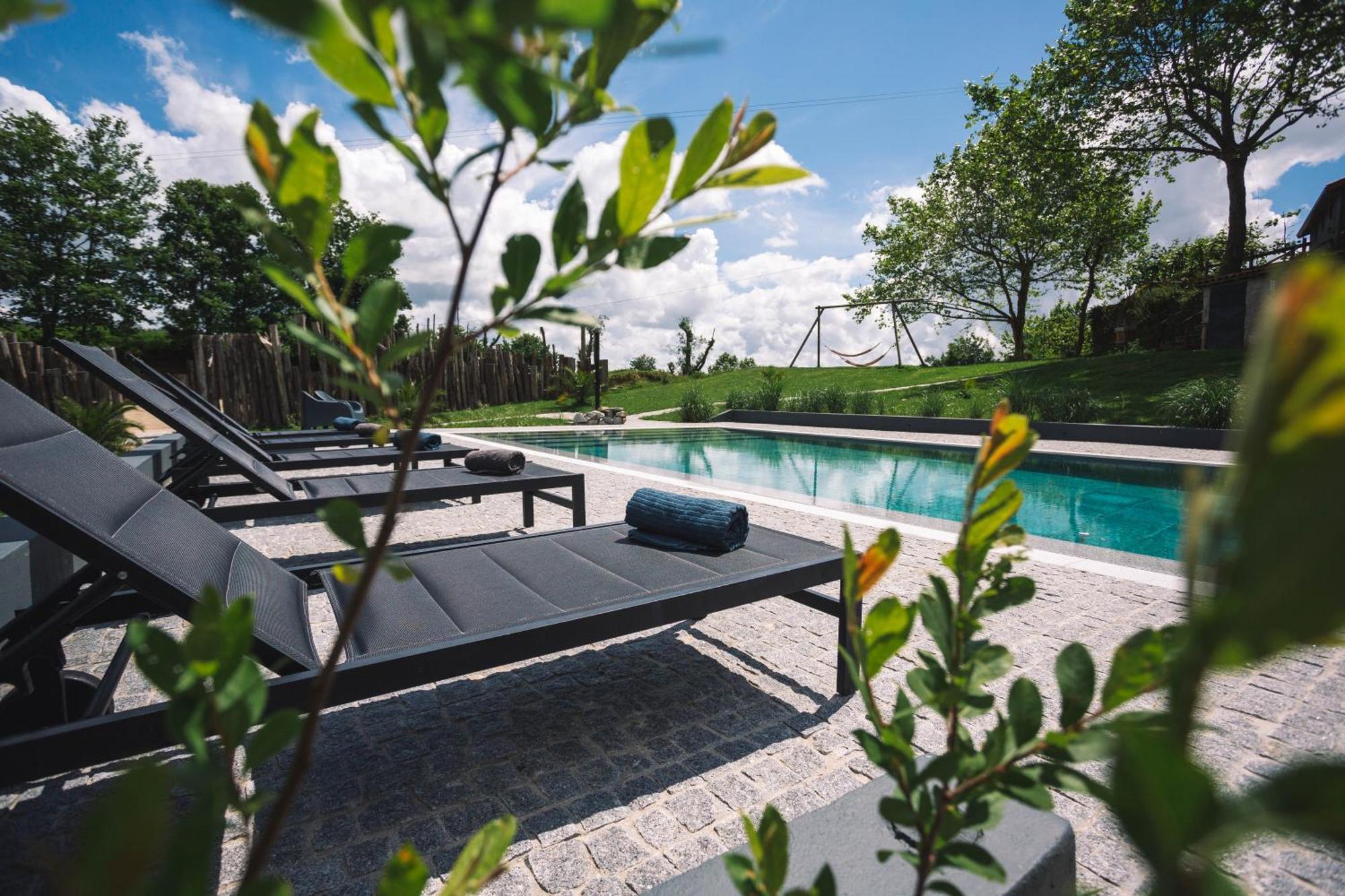 Resort D'alijo Retreat Center *
