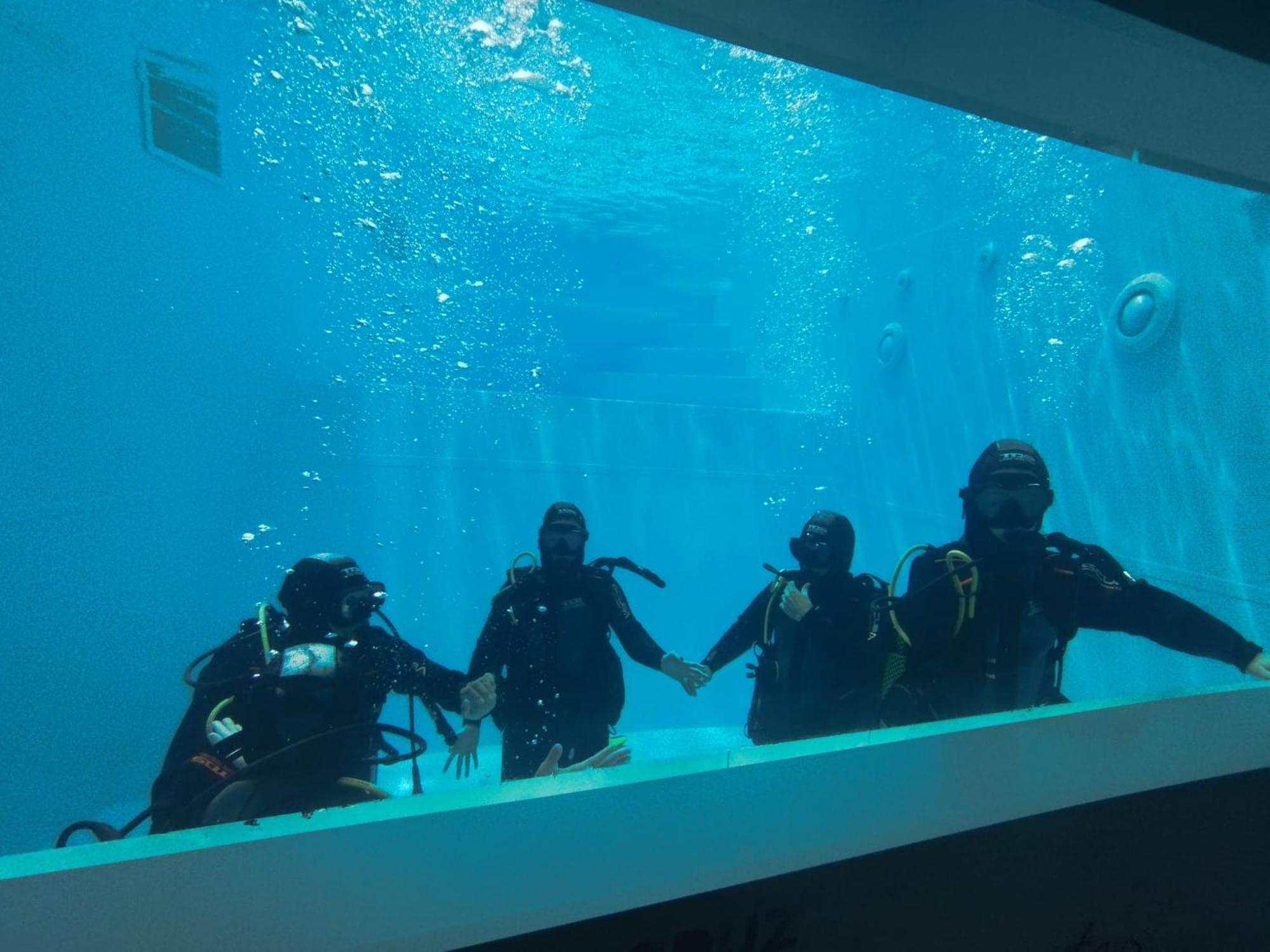 Santa Cruz Dive House Padi Dive