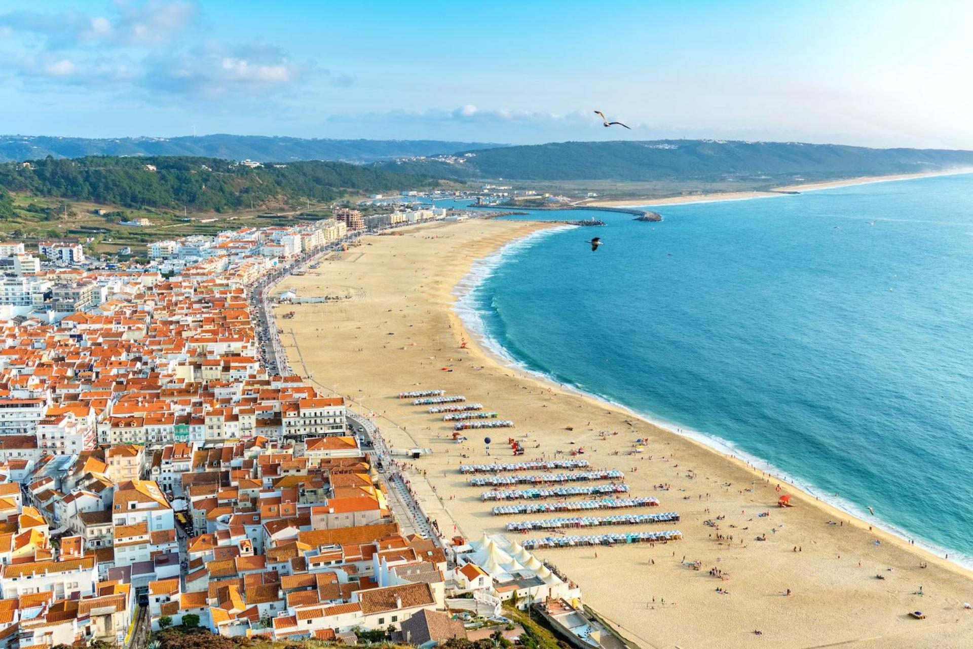 Views Aa - By Sch * Nazare