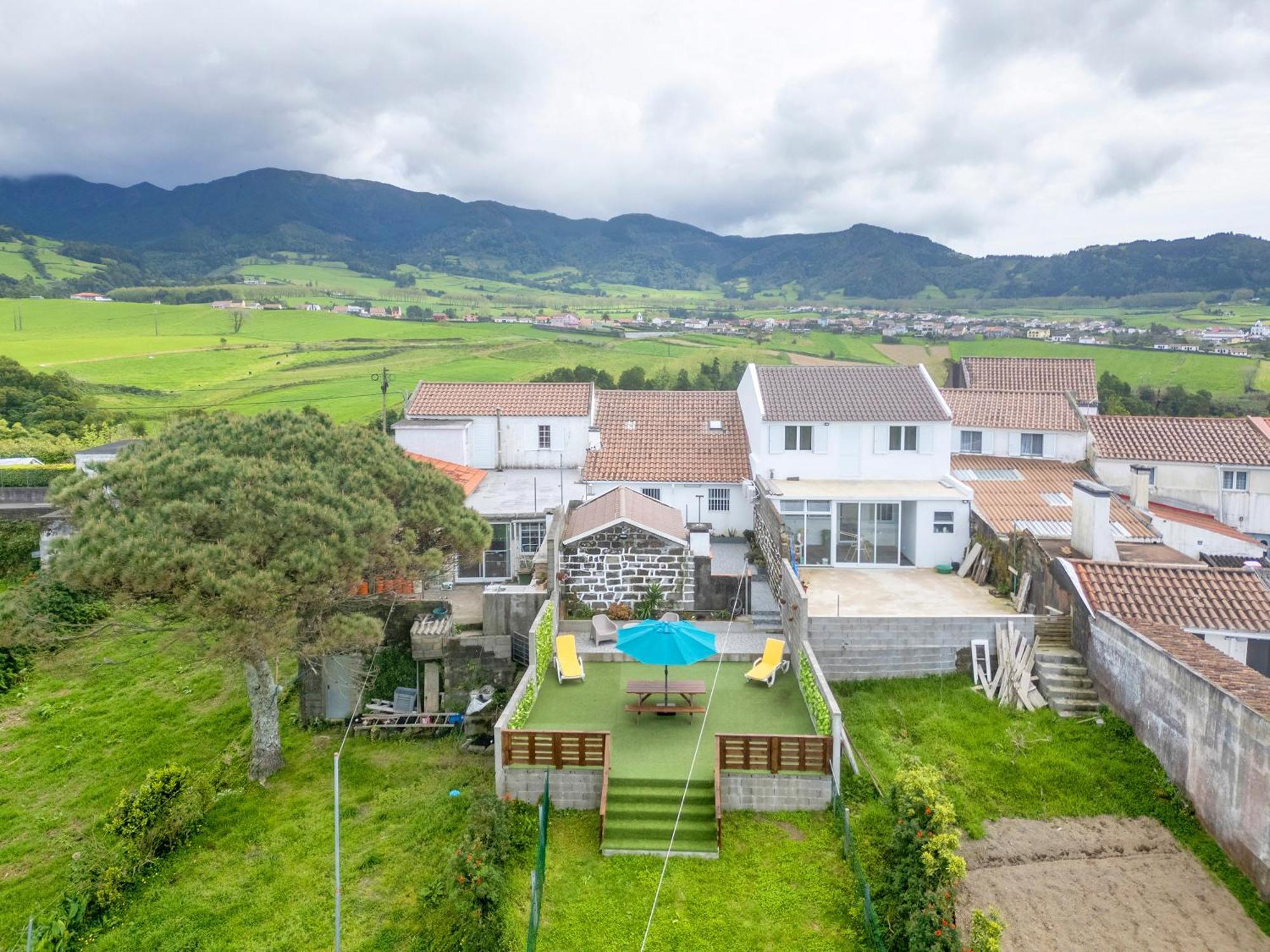 Casa Xadrez Povoacao (Sao Miguel)