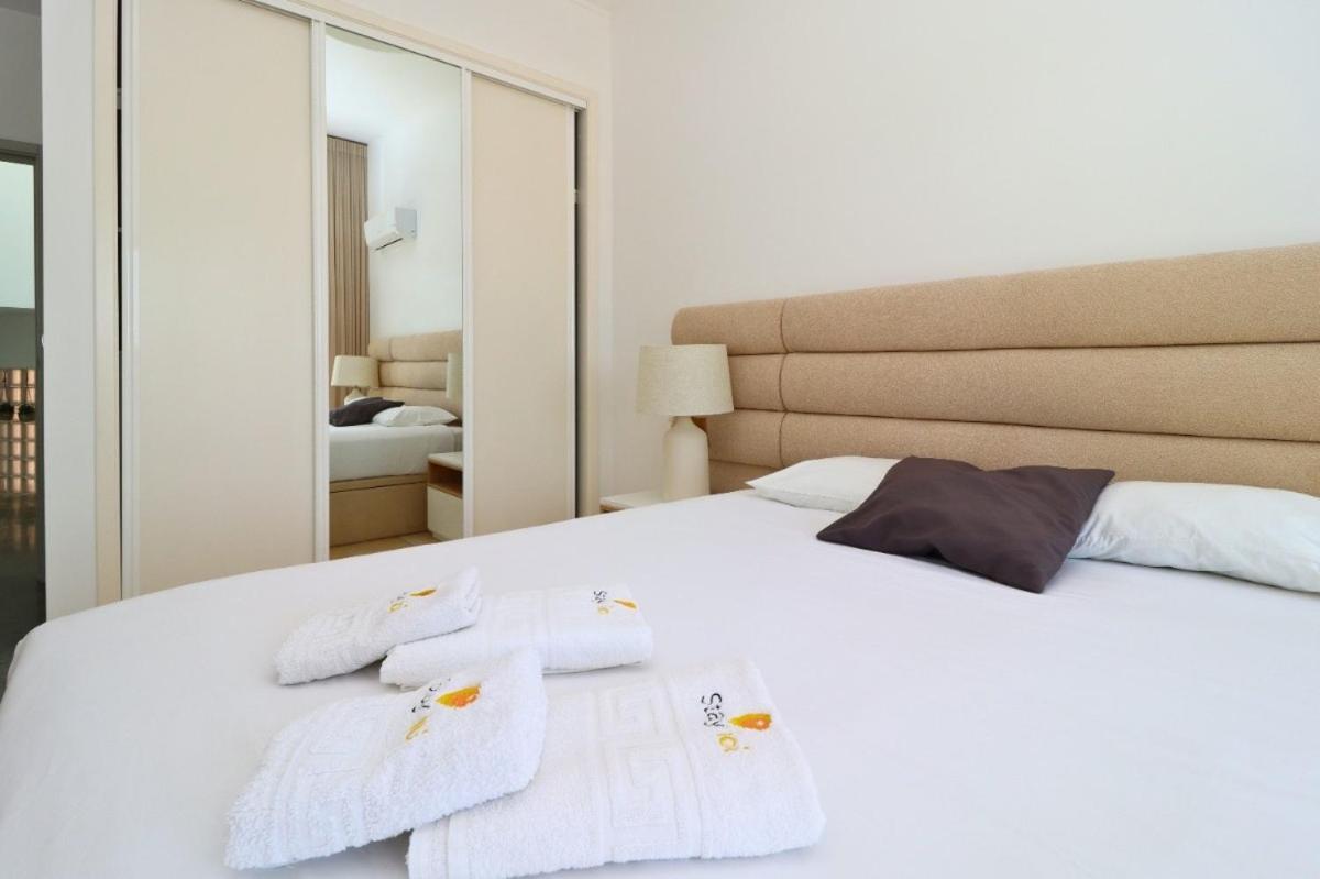 Serenity 18 House - Pool & Garden & Bbq & Comfort & Exclusivity Villa
