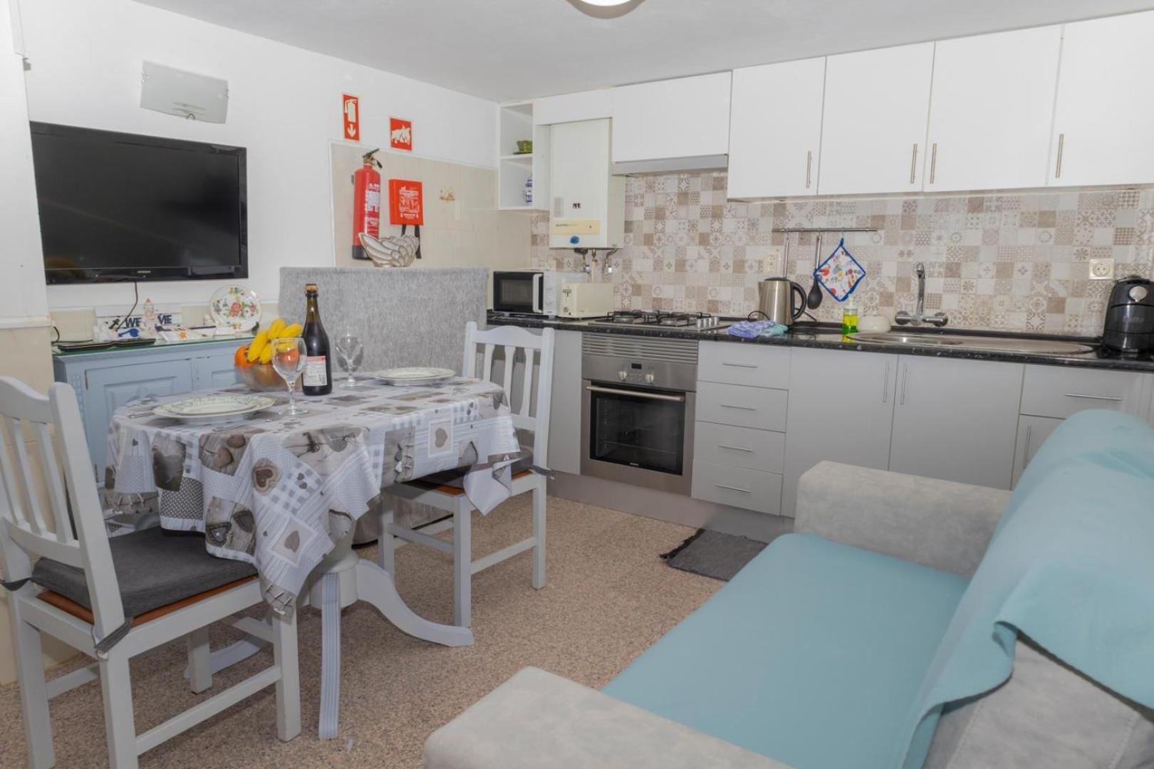 Jorge Aguas - 1bedroom Private Terrace & Sea View * Burgau