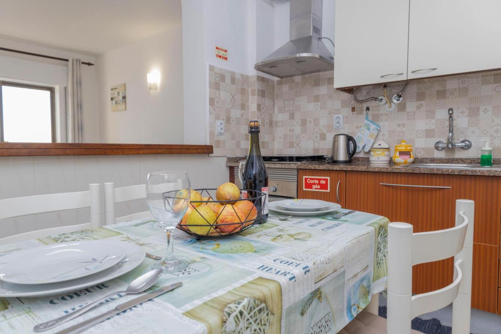 Jorge Aguas - 2bedroom In The Town Of - Sea View Burgau