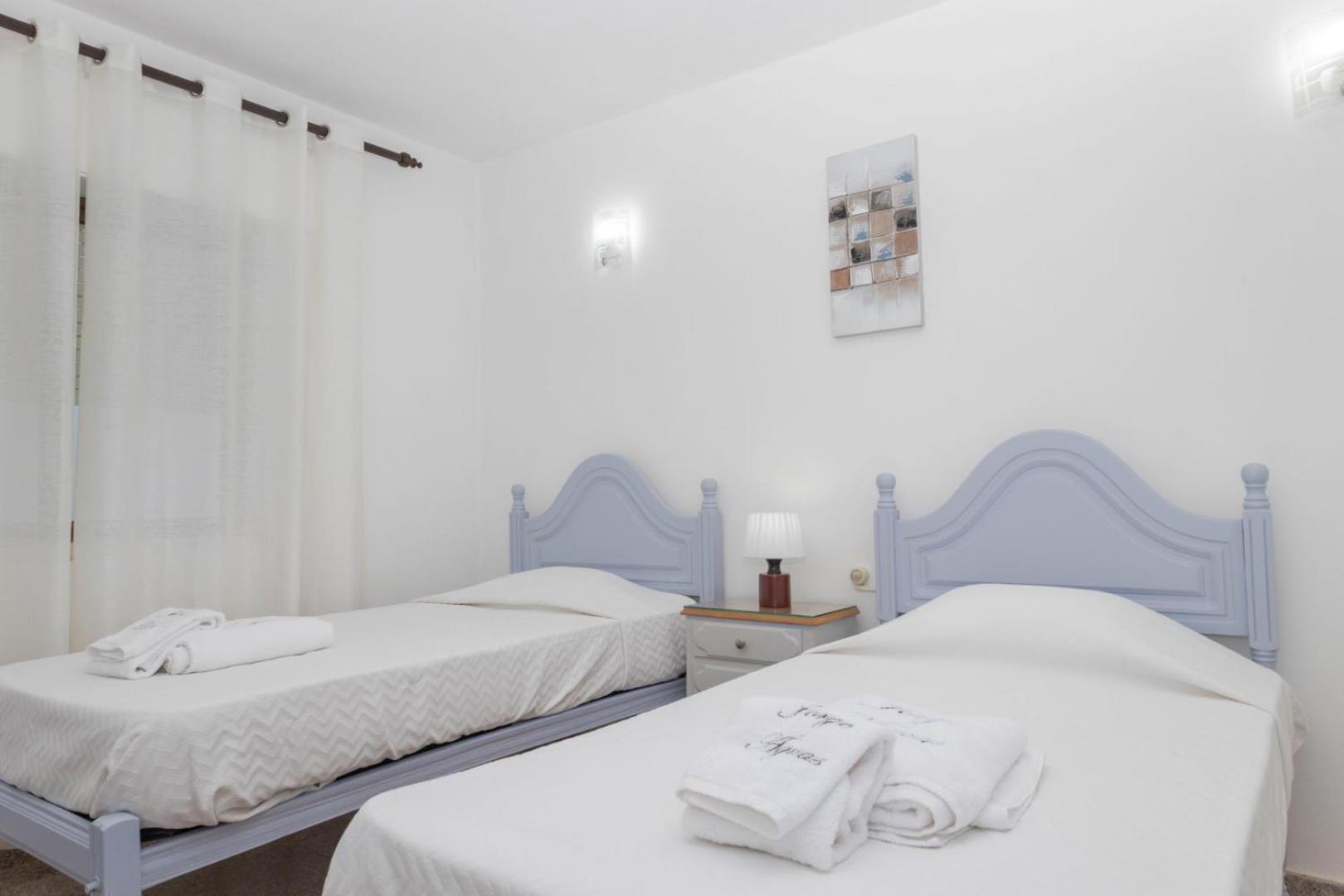 Jorge Aguas - 2bedroom In The Town Of - Sea View * Burgau