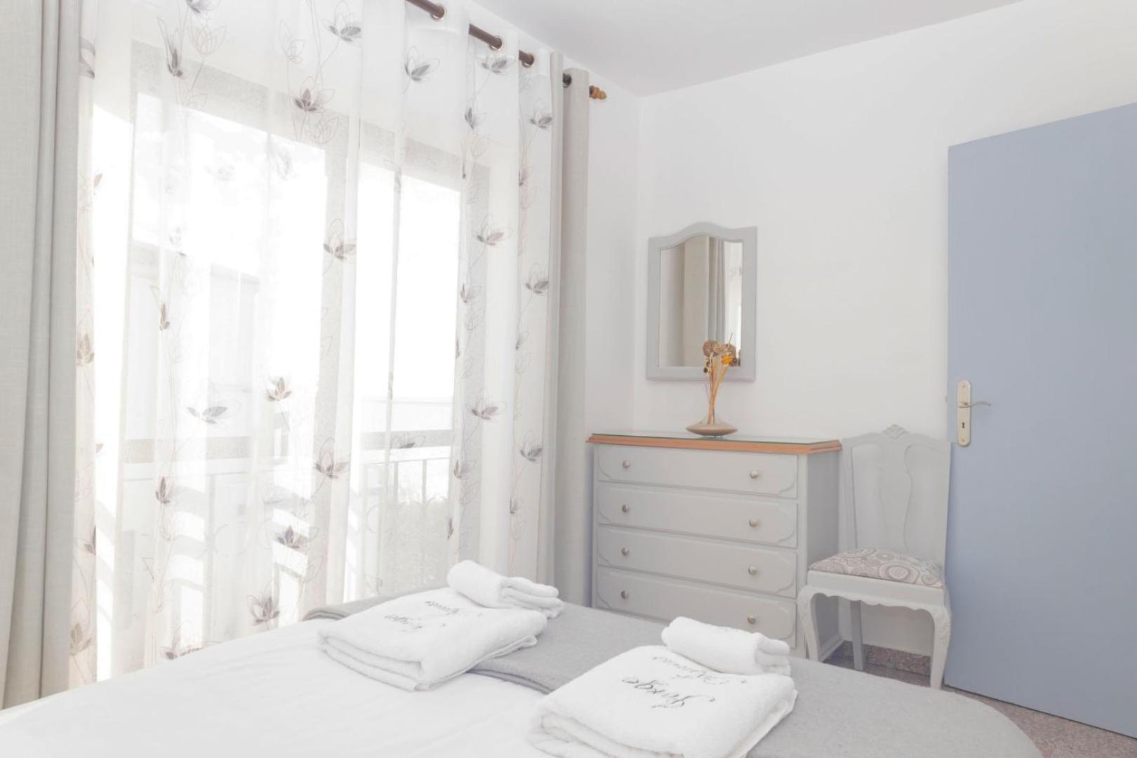 Jorge Aguas - 2bedroom In The Town Of - Sea View