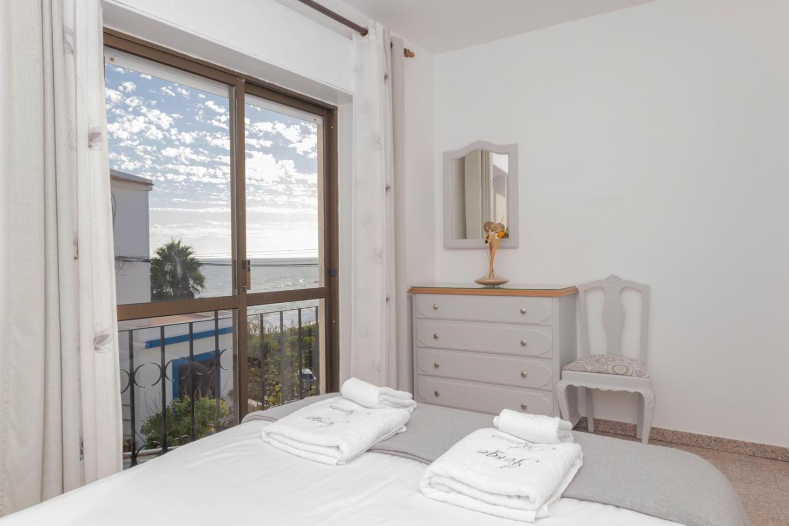 Jorge Aguas - 2bedroom In The Town Of - Sea View Apartment *