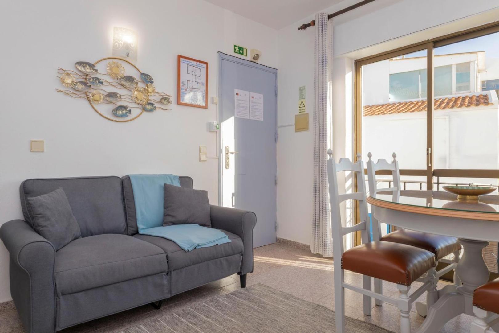 Jorge Aguas - 2bedroom In The Town Of - Sea View Burgau