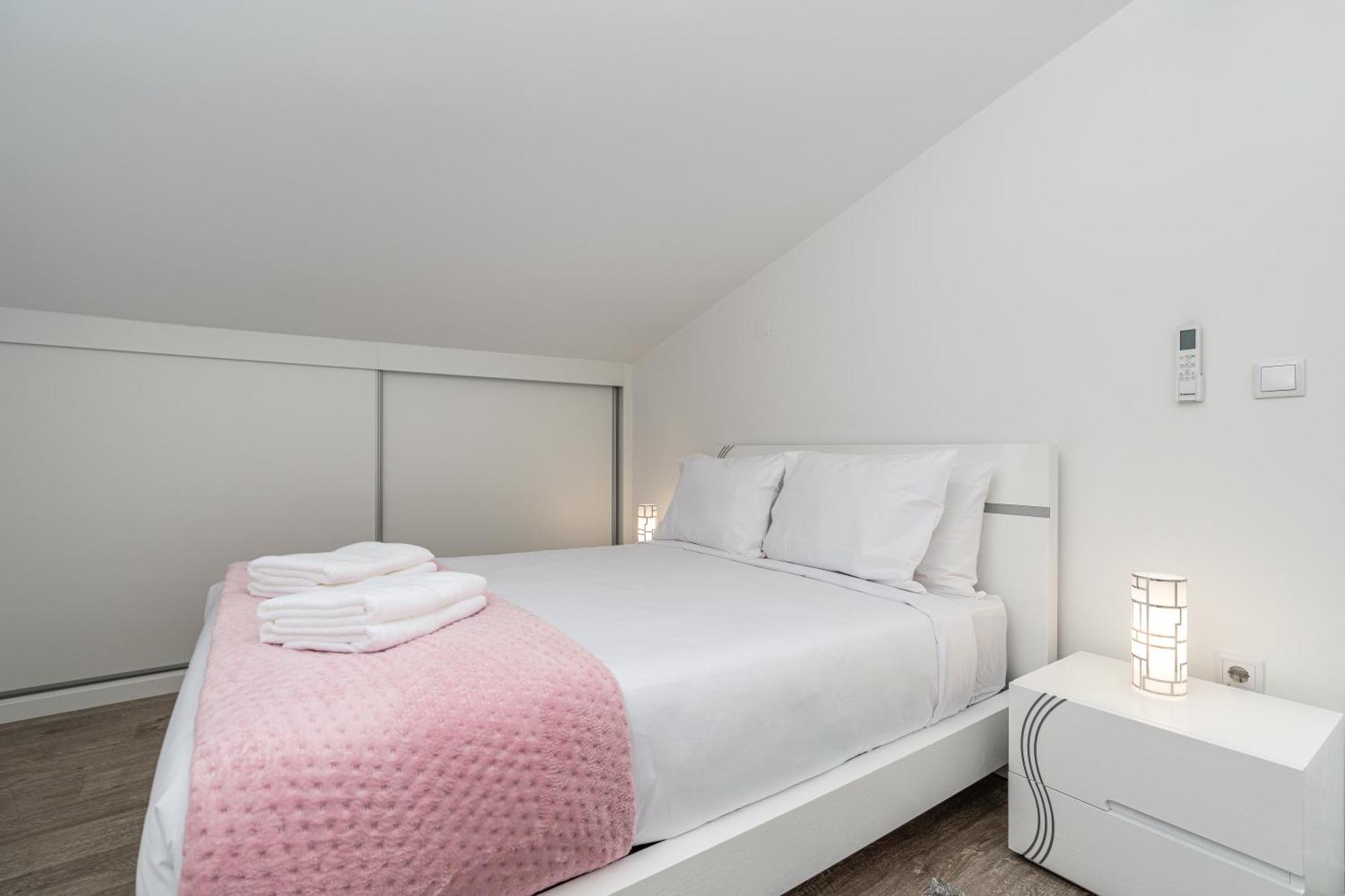 Ana's View, Cozy Apartment, Ac, Sea View & Parking Arco da Calheta (Madeira)