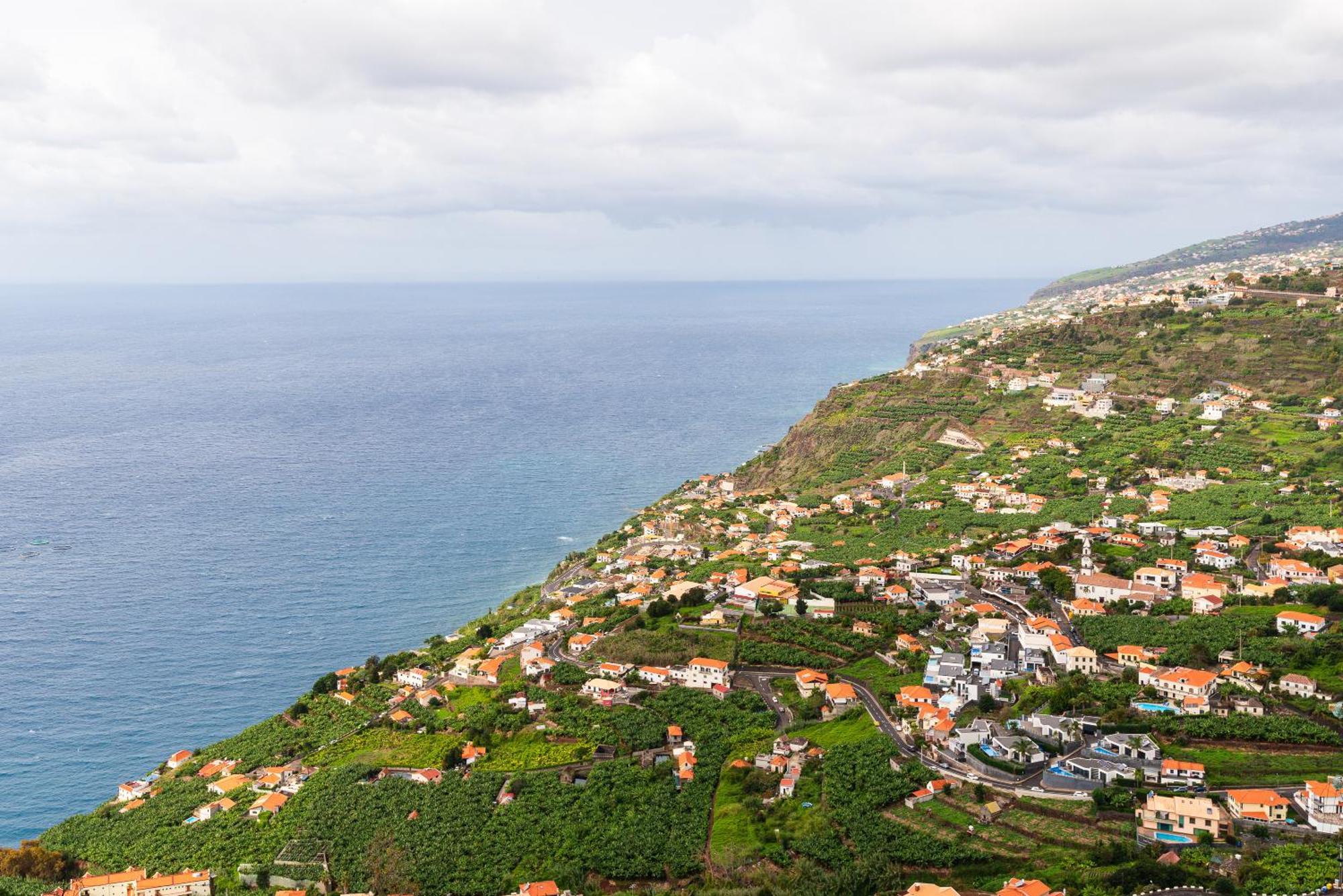 Ana's View, Cozy Apartment, Ac, Sea View & Parking *