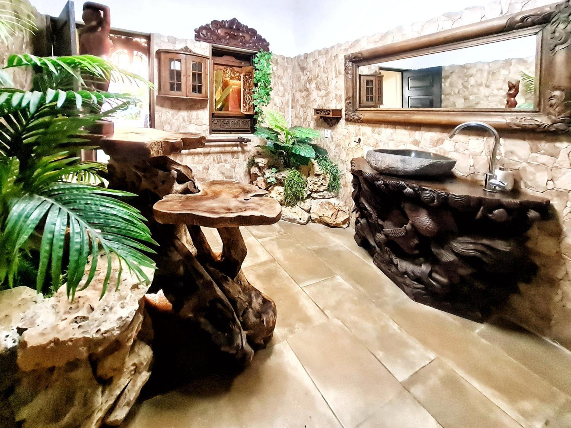 Bed & Breakfast Villa Paraiso - Naturism Optional Adults Only