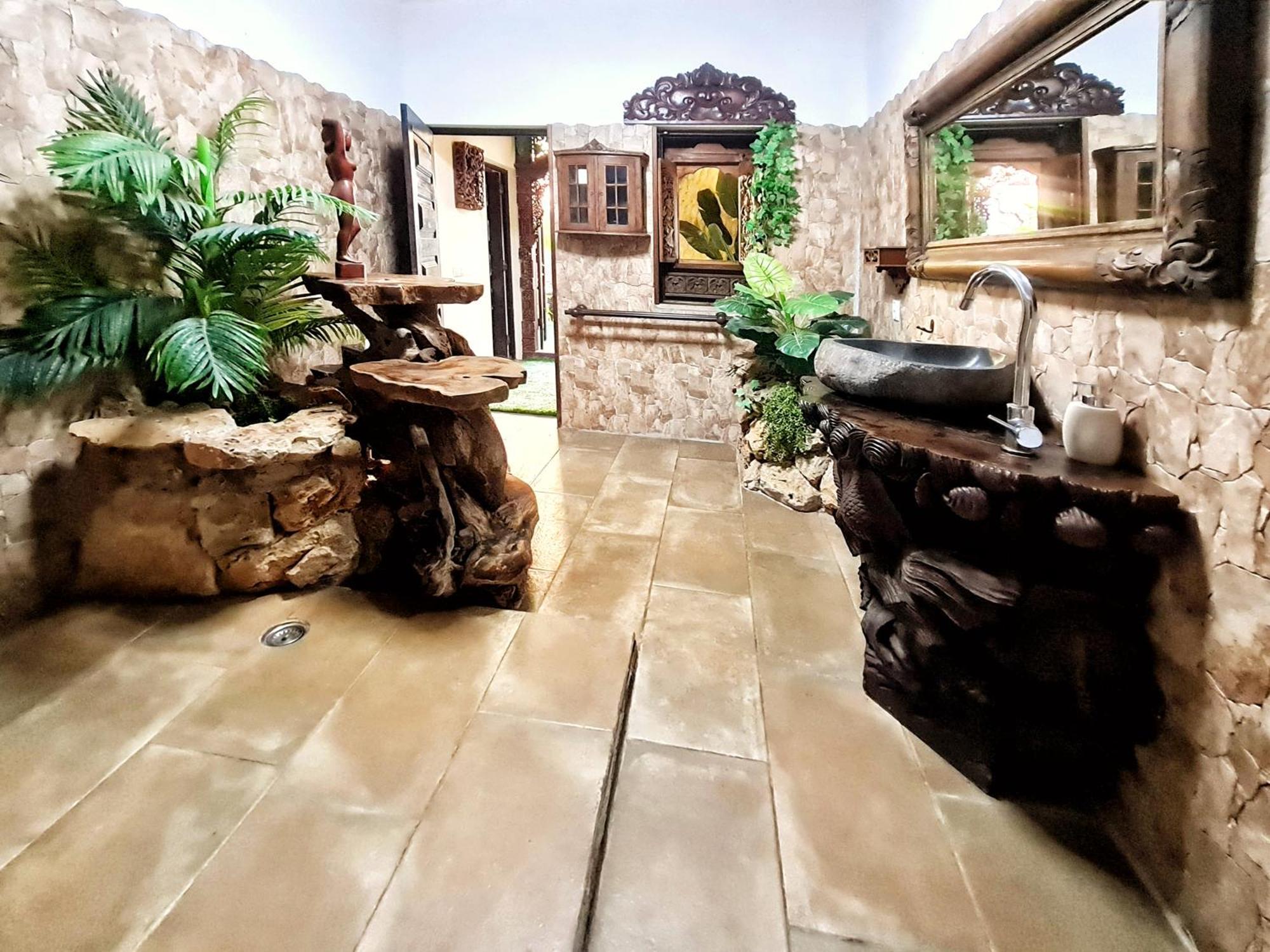 Villa Paraiso - Naturism Optional Adults Only 4*