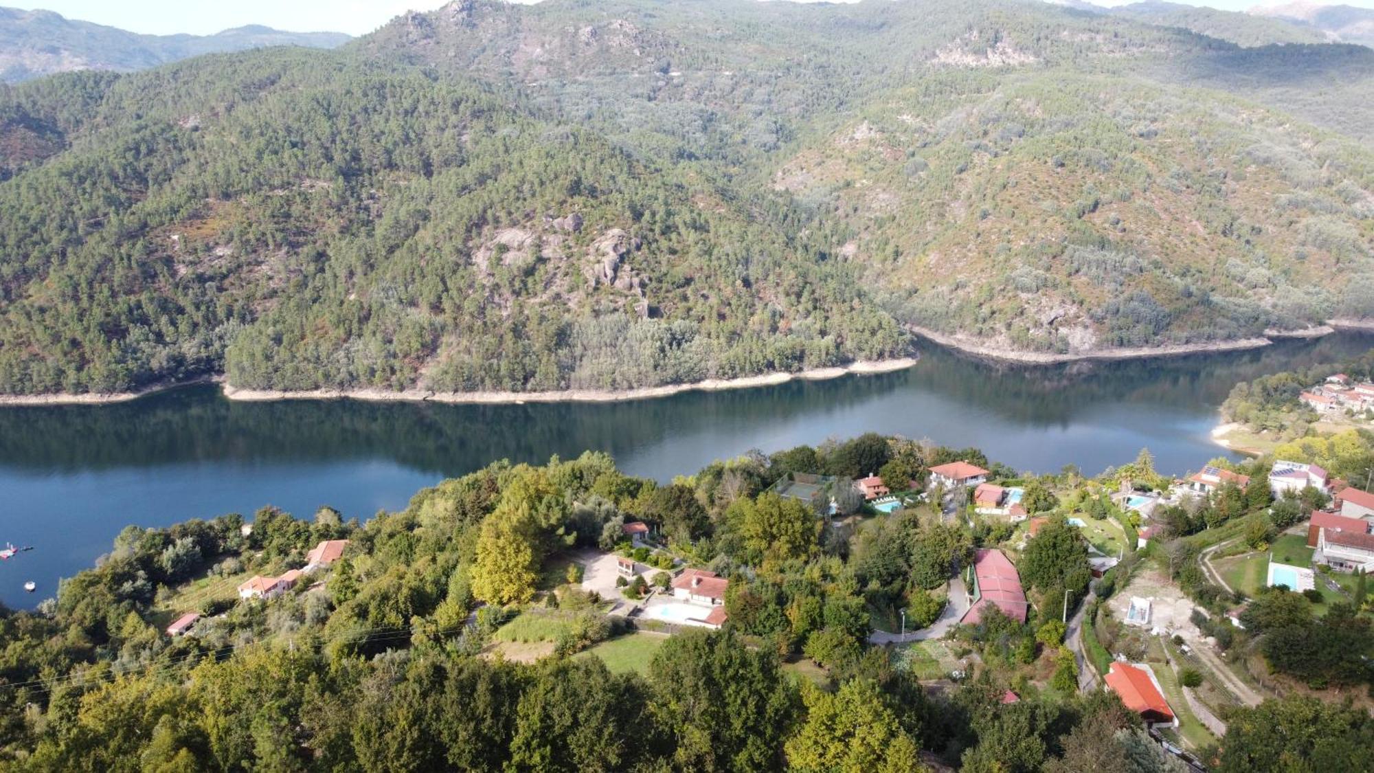 Casas Guimbras * Gerês