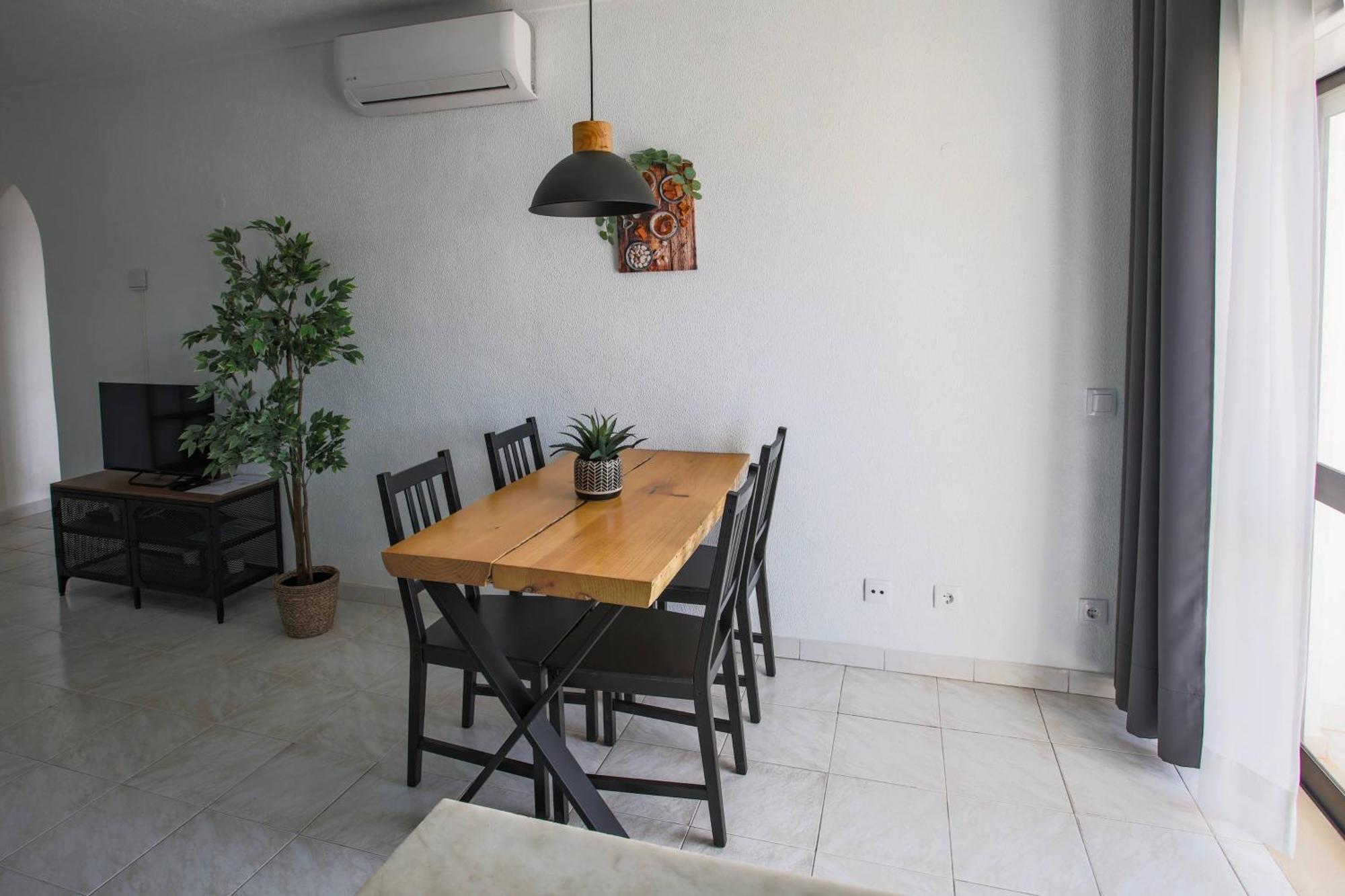 Luxe With Pool, Airco, Seaview With Two Balcony - Go4portugal