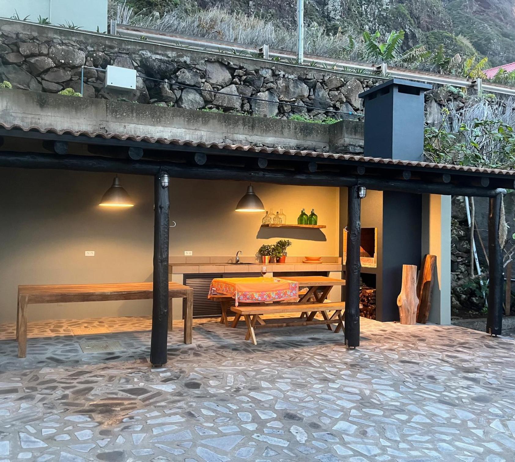 Casa Da Rocha By Pleasantconcept Santana (Madeira)