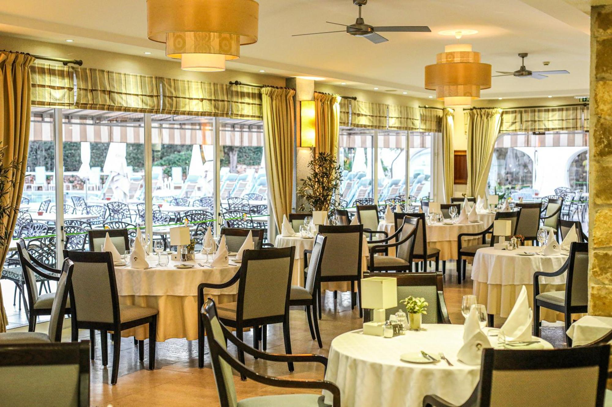 Four Seasons Country Club 4*