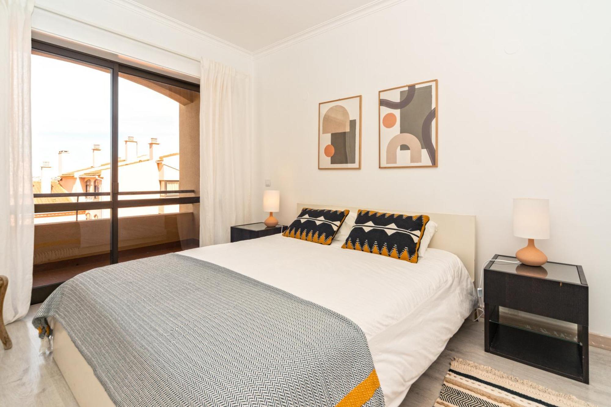Baywiew 2bedroom *