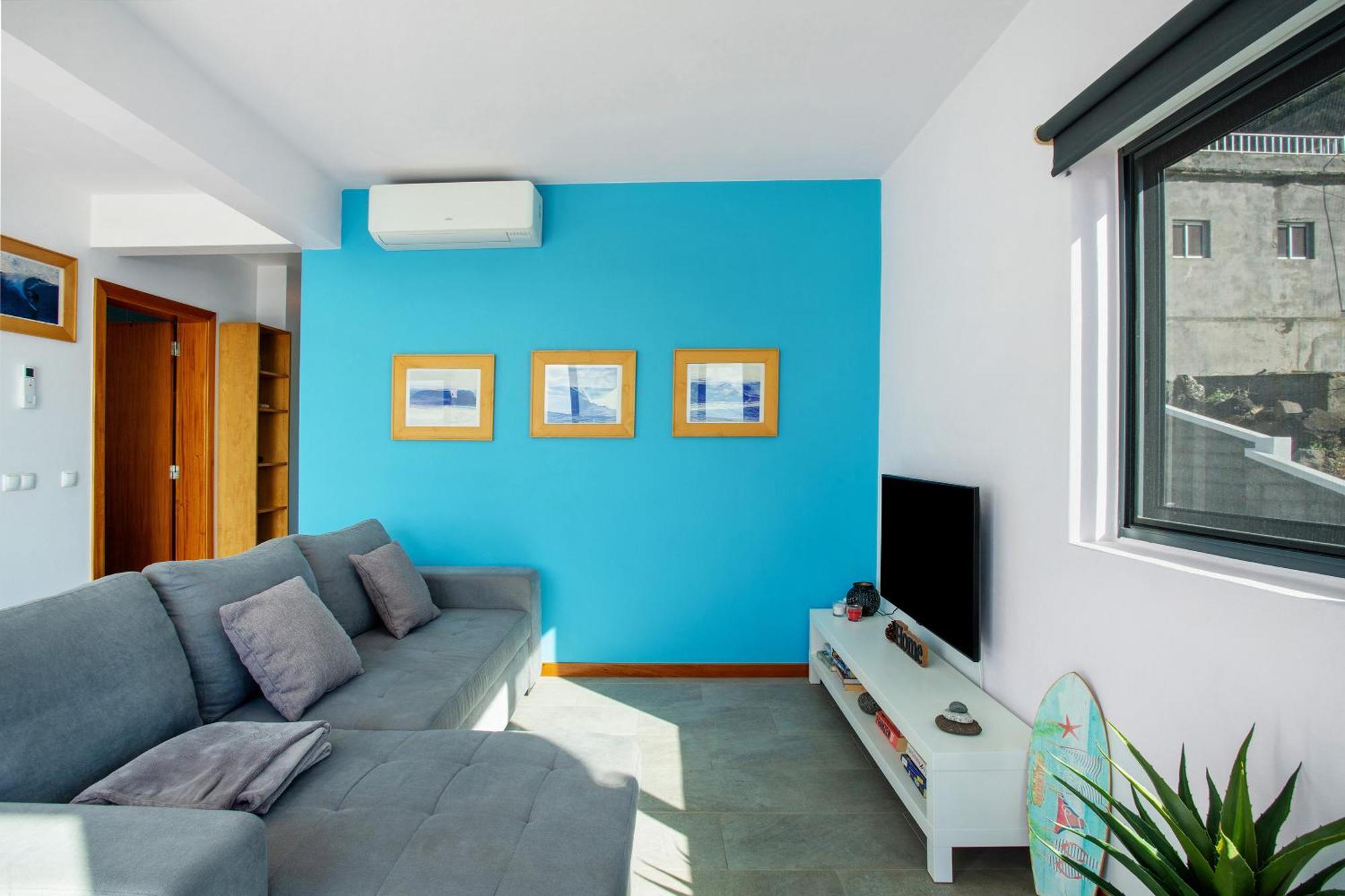 The Wave House - Two Bedroom Flat *