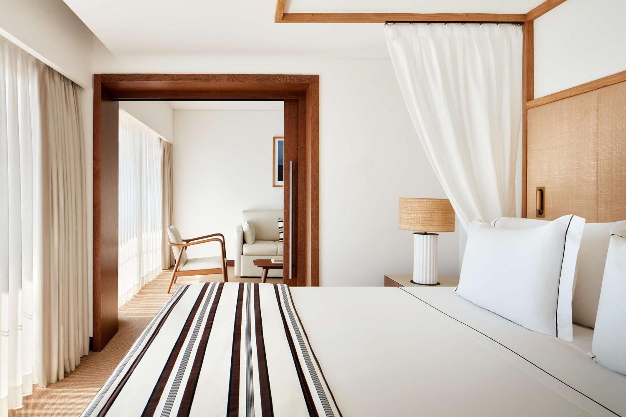 Tivoli Marina Hotel