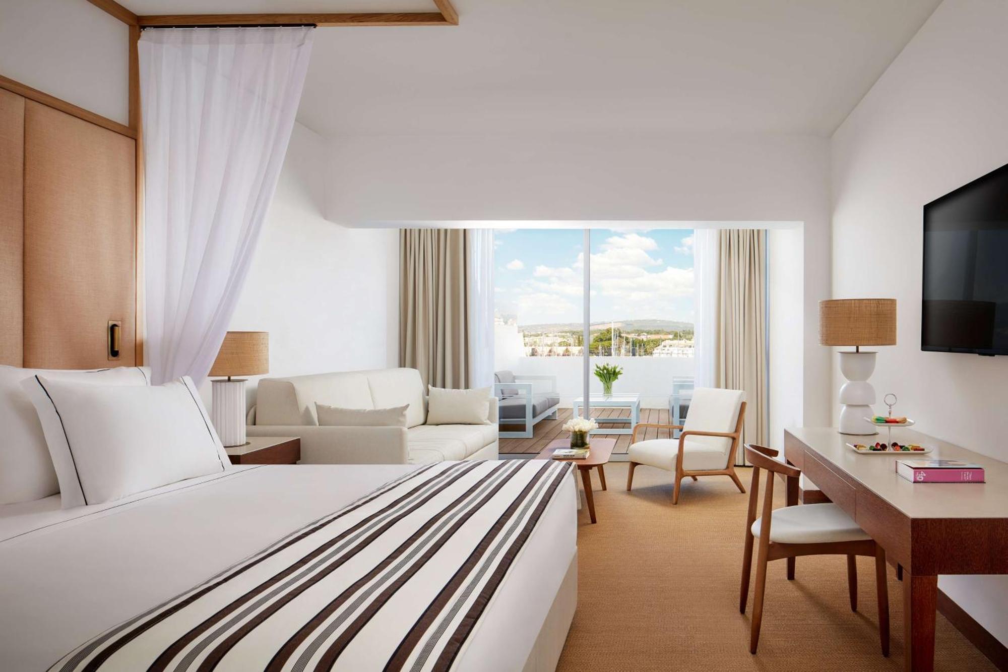 Tivoli Marina 5*