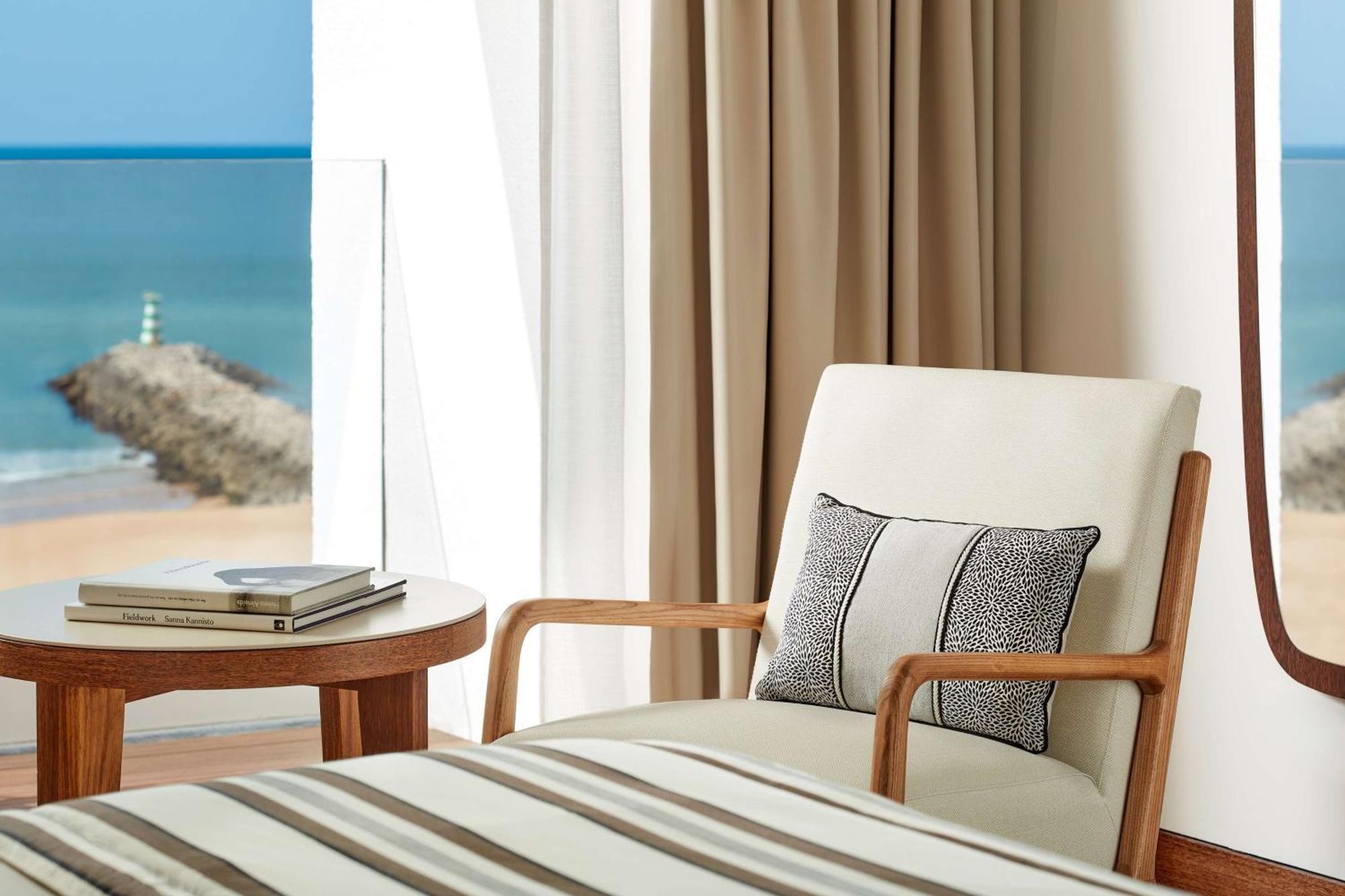 Tivoli Marina Hotel