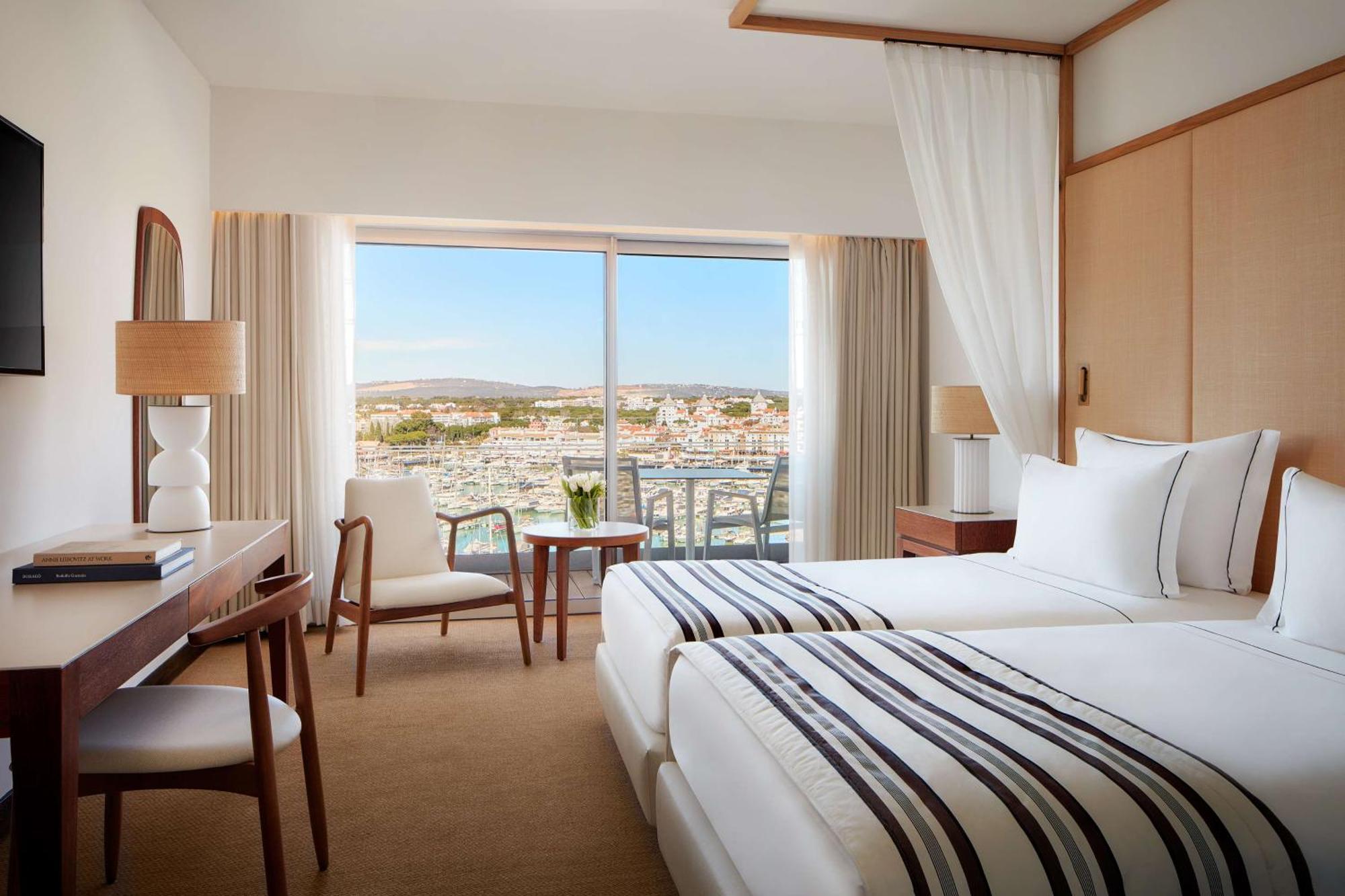Hotel Tivoli Marina 5*