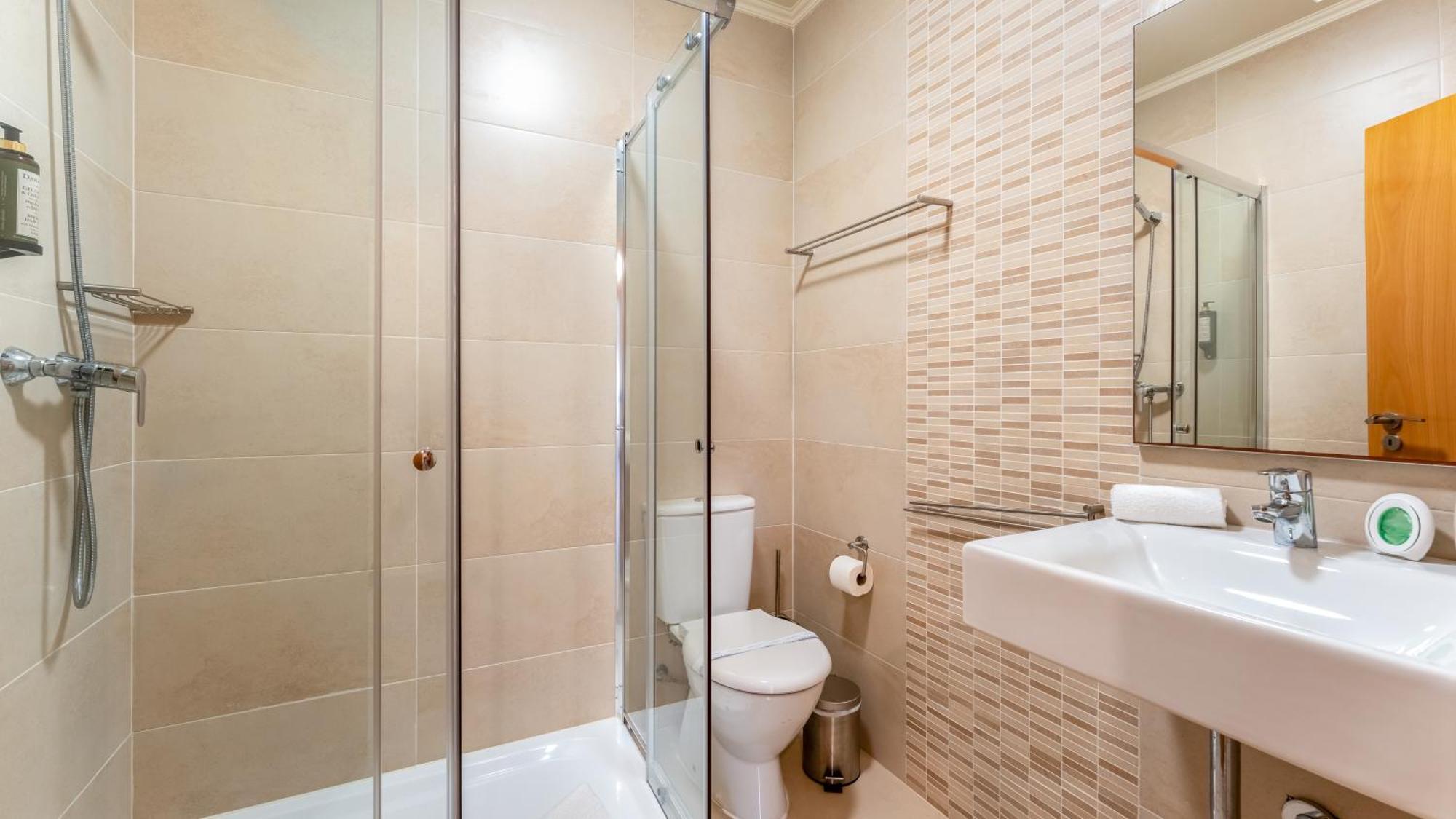 Modern 3 Bdr Duplex House With Terrace By Lovelystay * Armacao de Pera