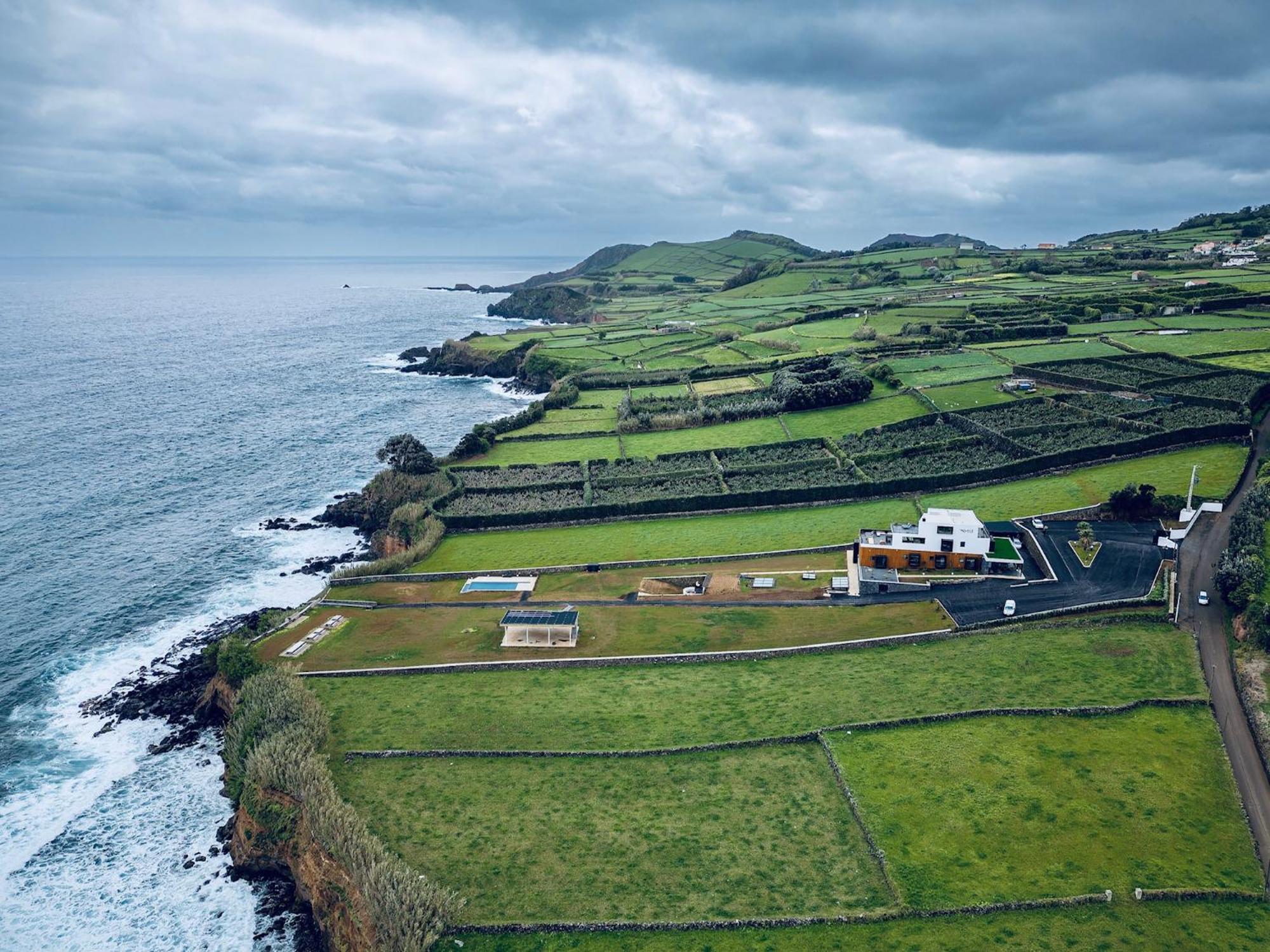 Xhale Azores 4*