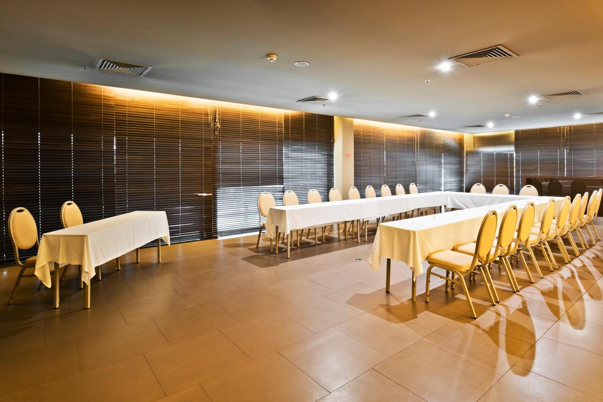 Golden Tulip Hotel