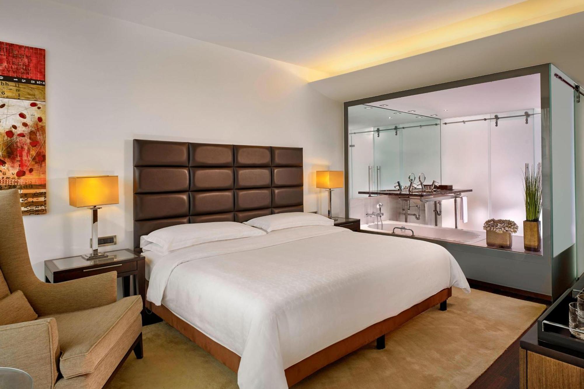 Sheraton & 5* Oporto