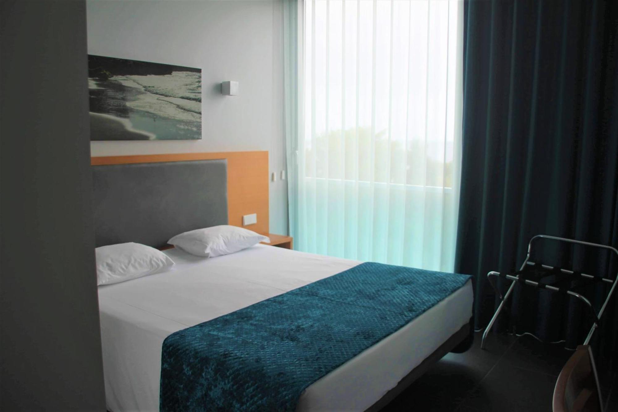 Aparthotel Whalesbay 4*