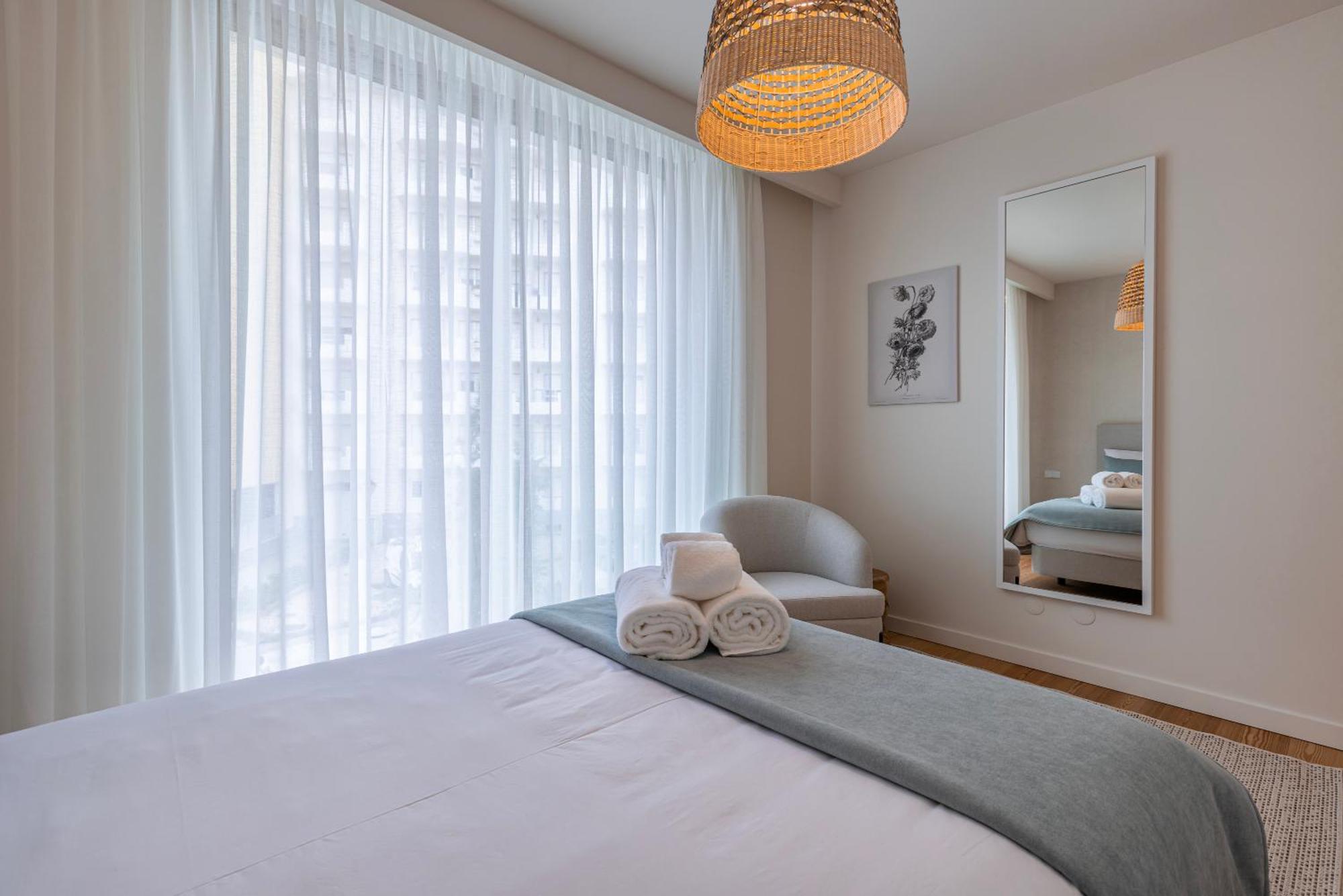 Bayline - Beachfront Pool And Sargo By Bedzy * Armacao de Pera