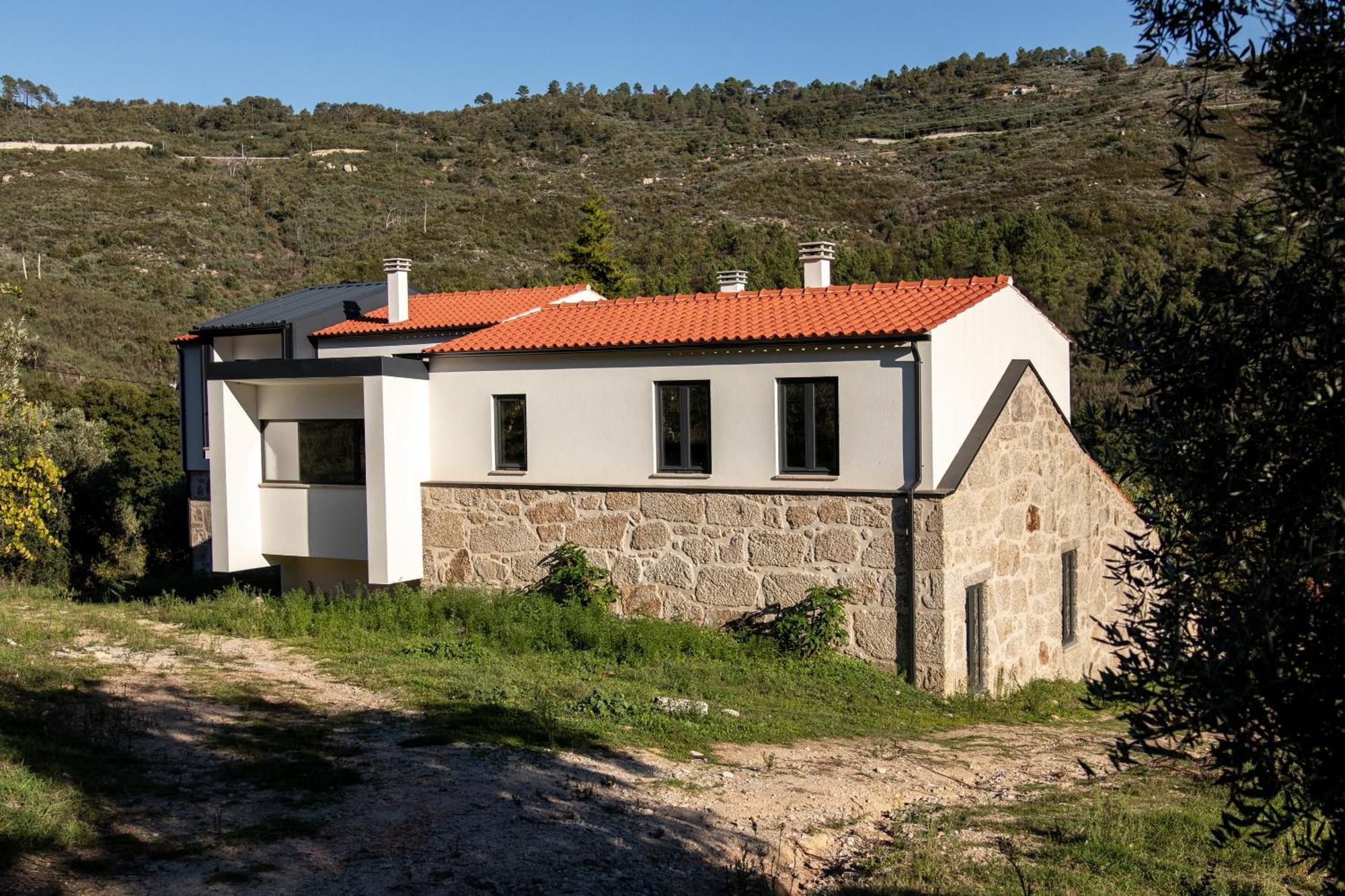 Quinta Dos Sincais Bed & Breakfast
