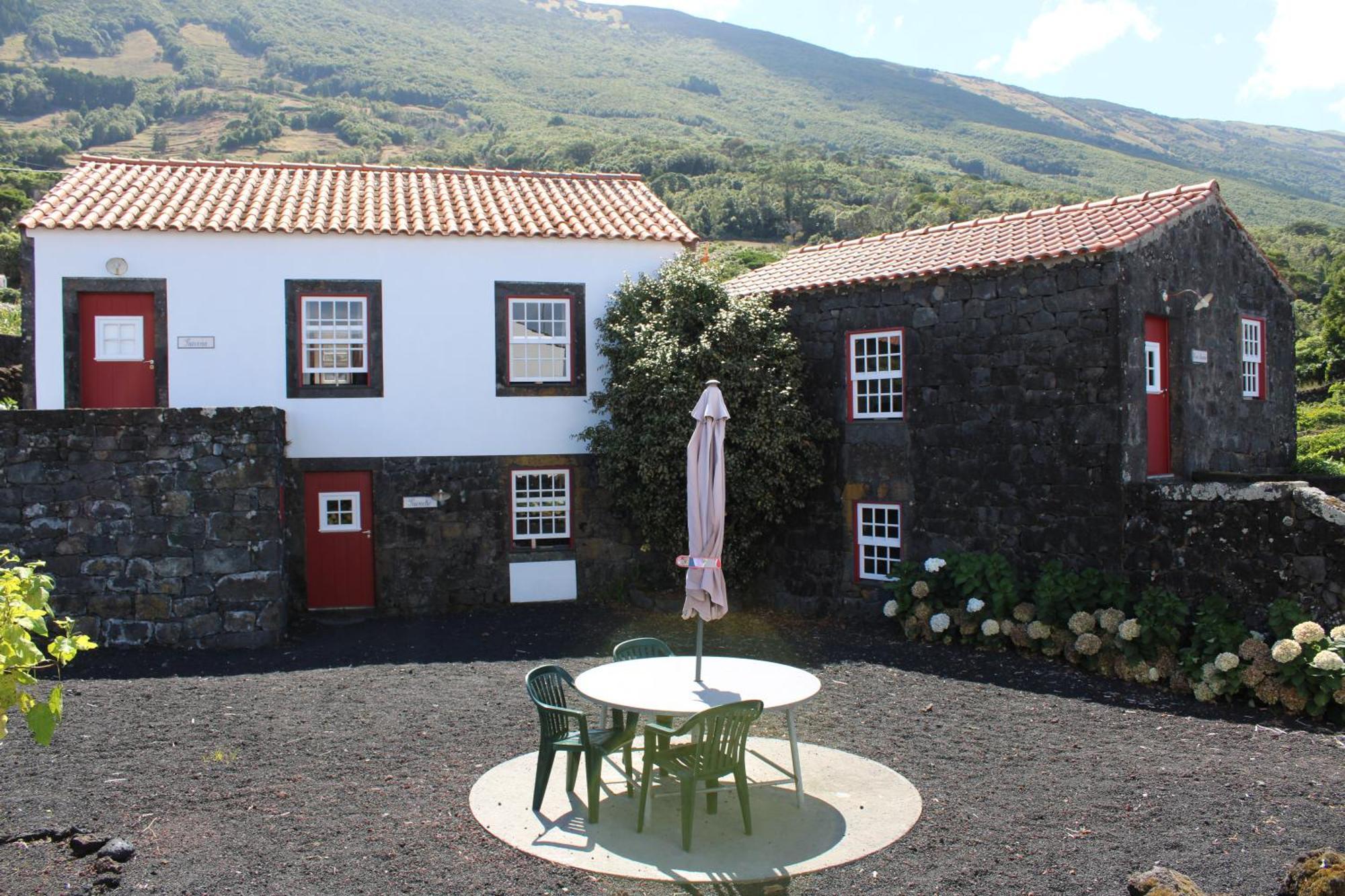 Aldeia Cagarras Country house